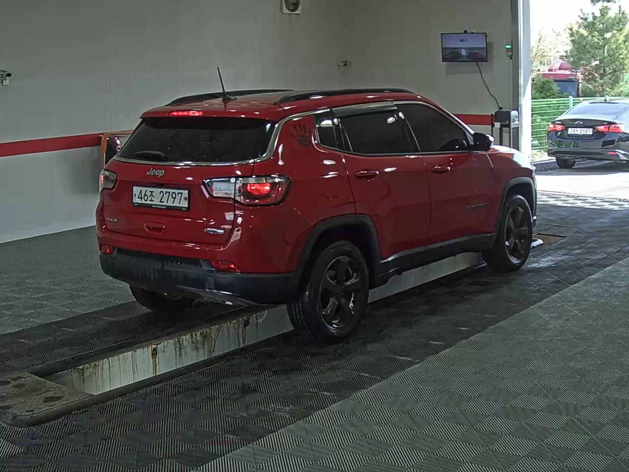 Jeep Compass - 4