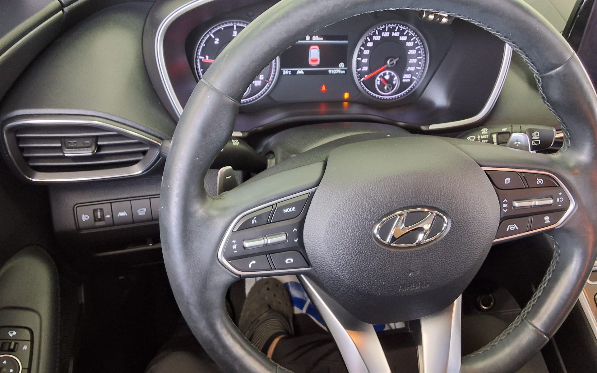 Hyundai Santa Fe 2021 - Image 16