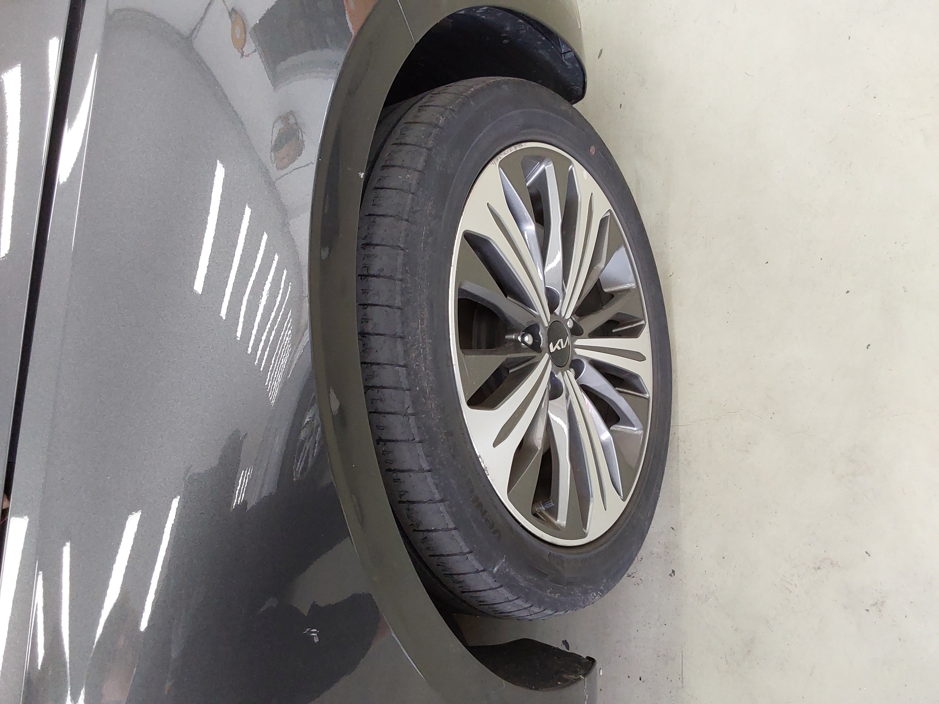 Kia K8 2023 - Image 21
