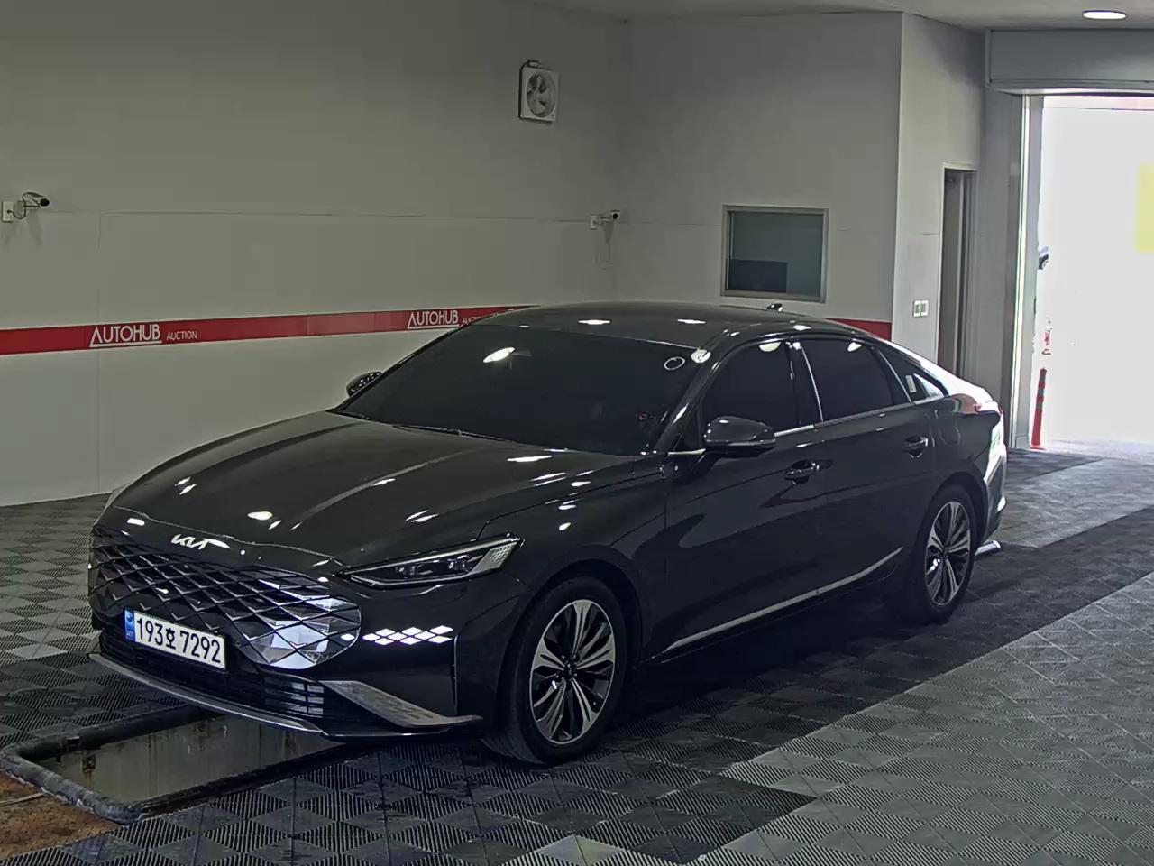 Kia K8