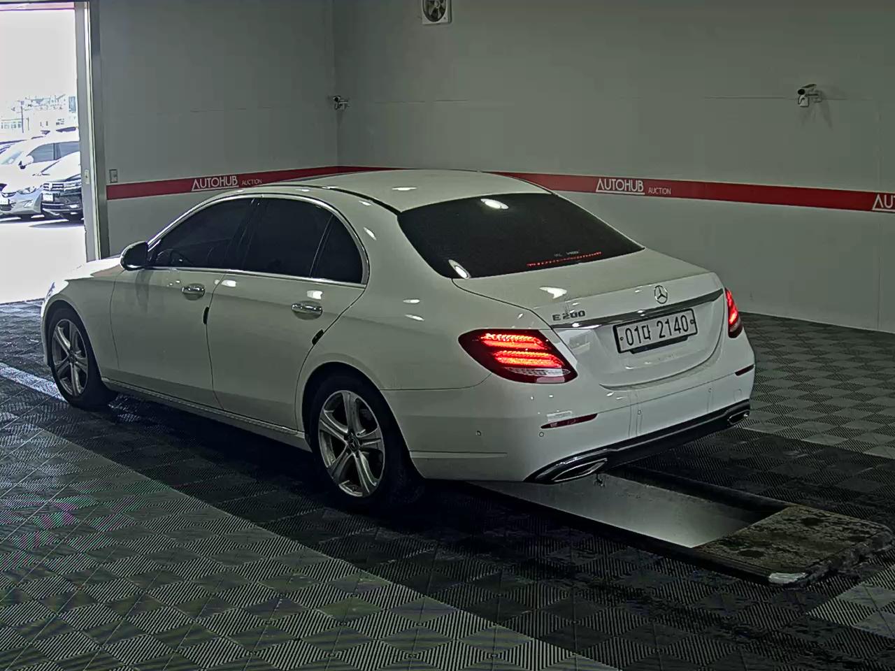 Mercedes-Benz E-Class 2018 - Image 5