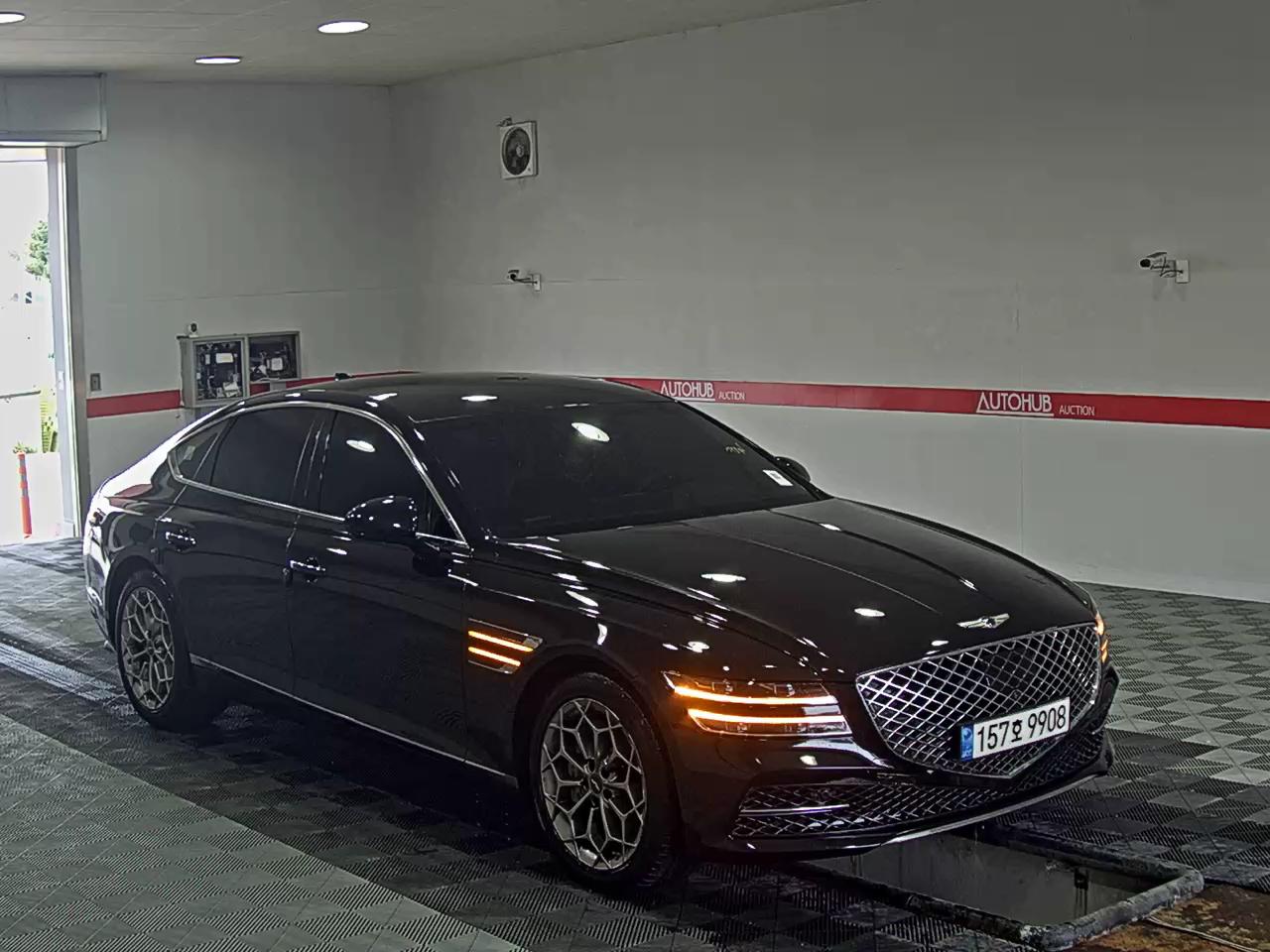 Hyundai Genesis 2022 - Image 2