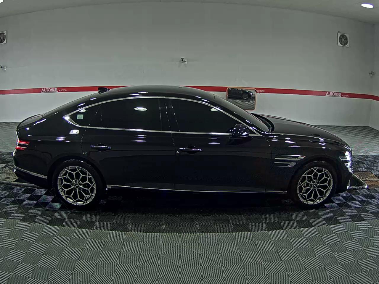 Hyundai Genesis 2022 - Image 3