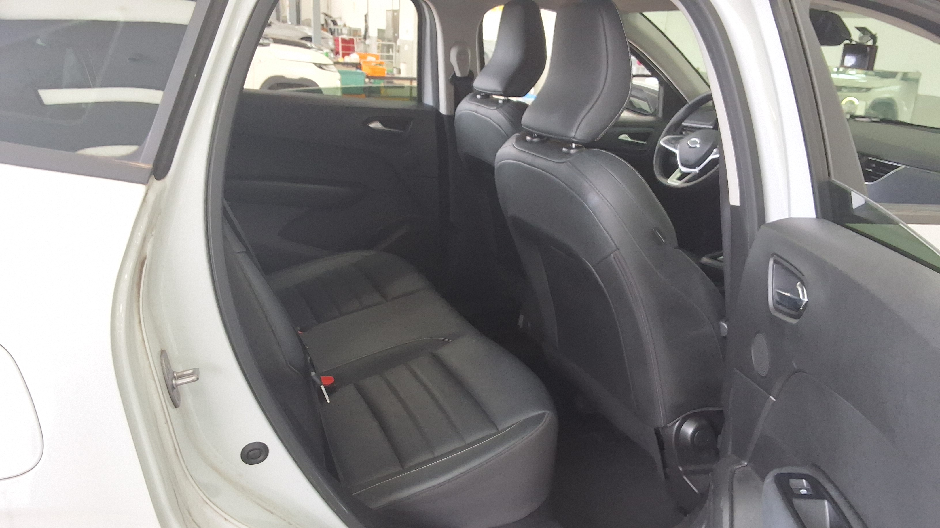 رينو سامسونج XM3 2021 - صورة 12