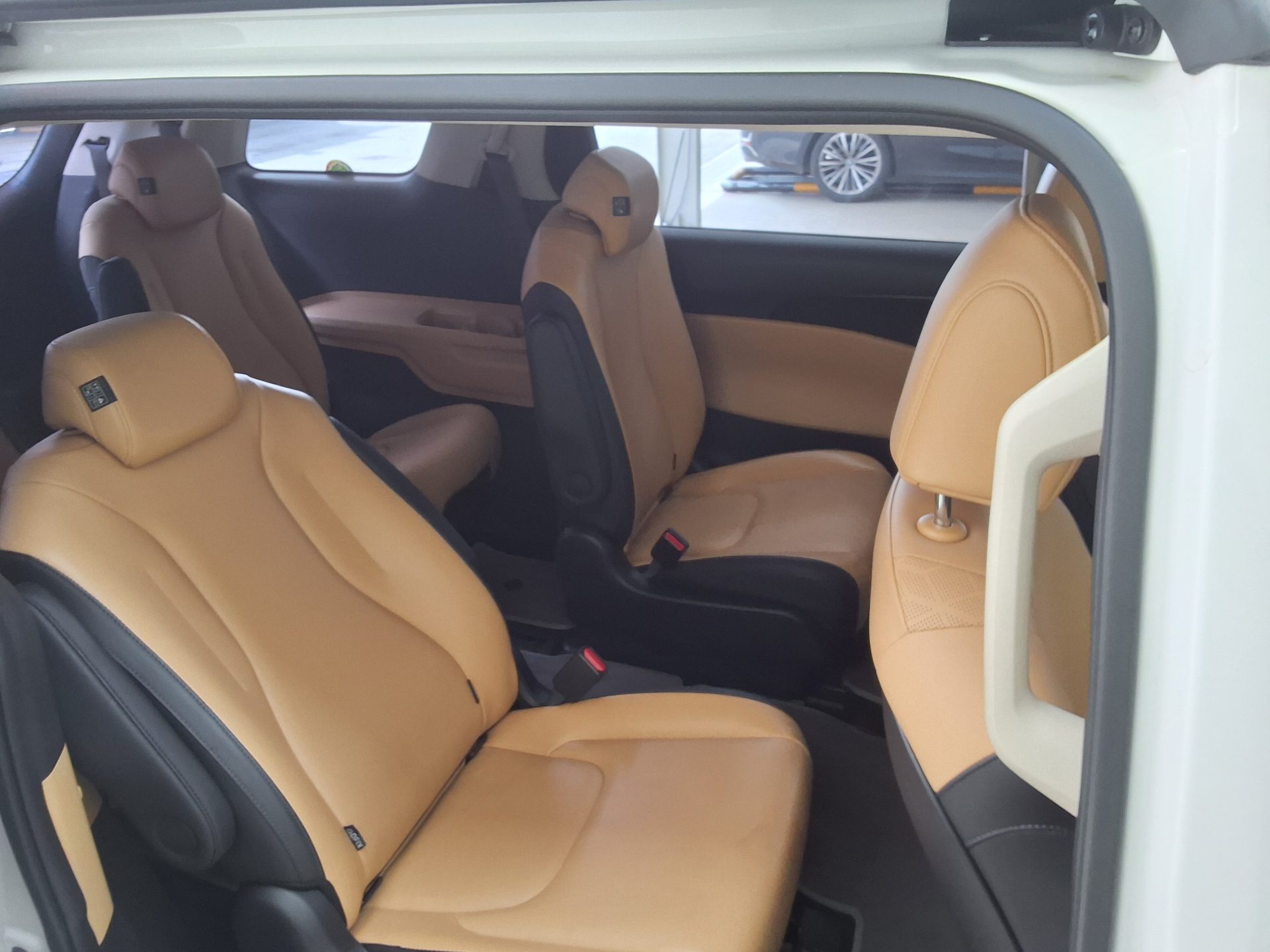 كيا كارنيفال 2023 - صورة 12