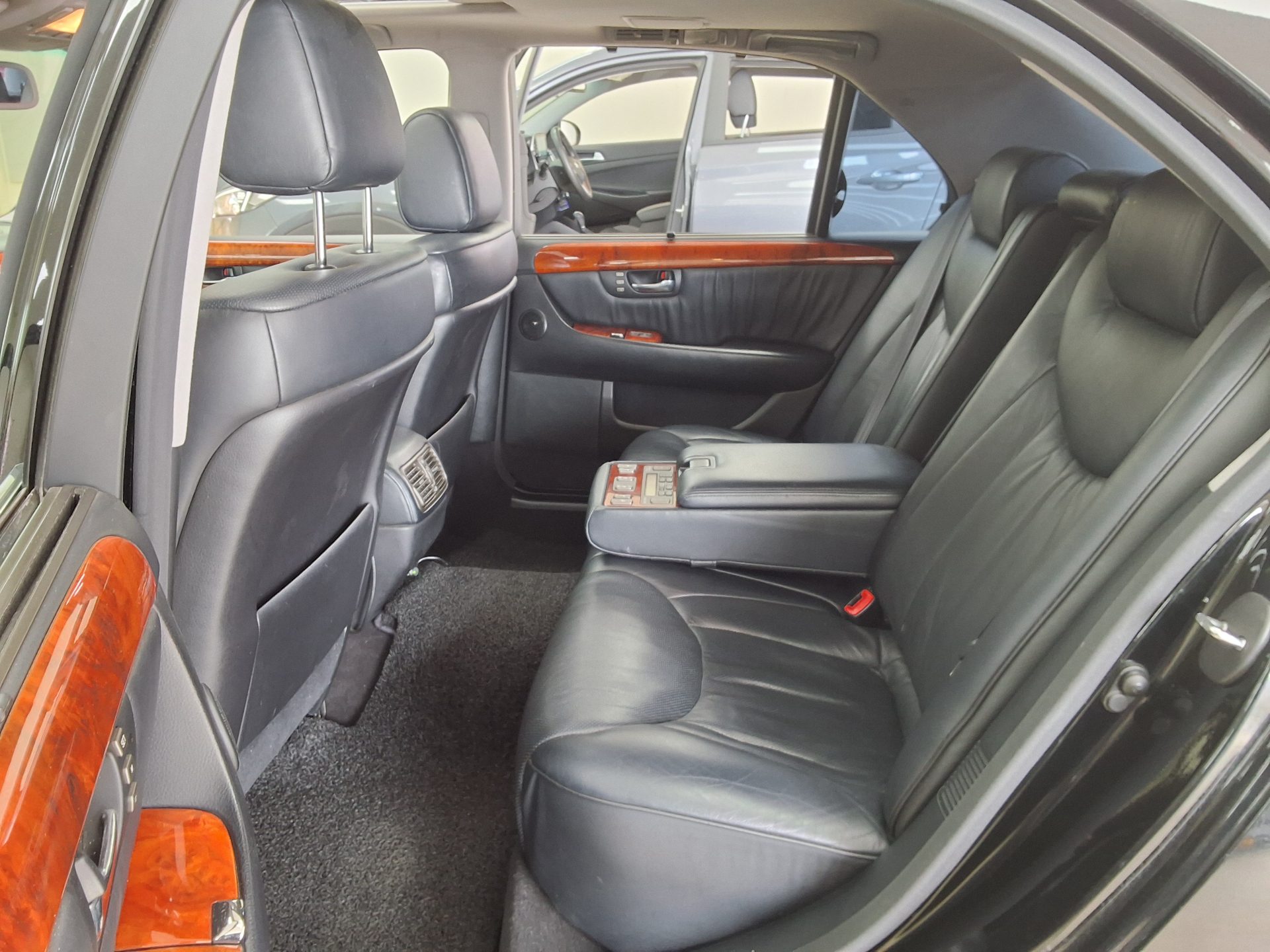 LEXUS LS - 11
