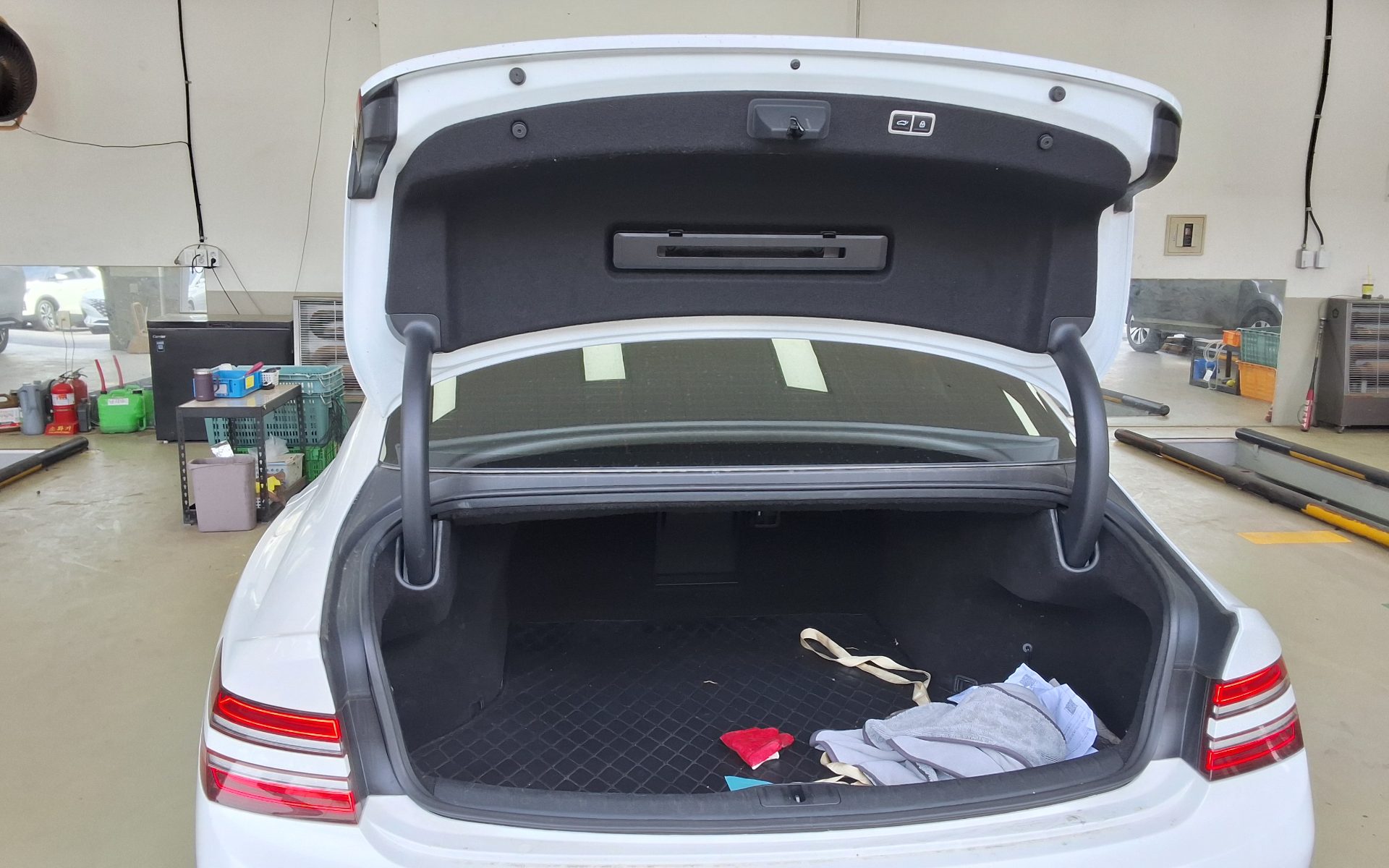 هيونداي جينيسيس 2021 - صورة 14