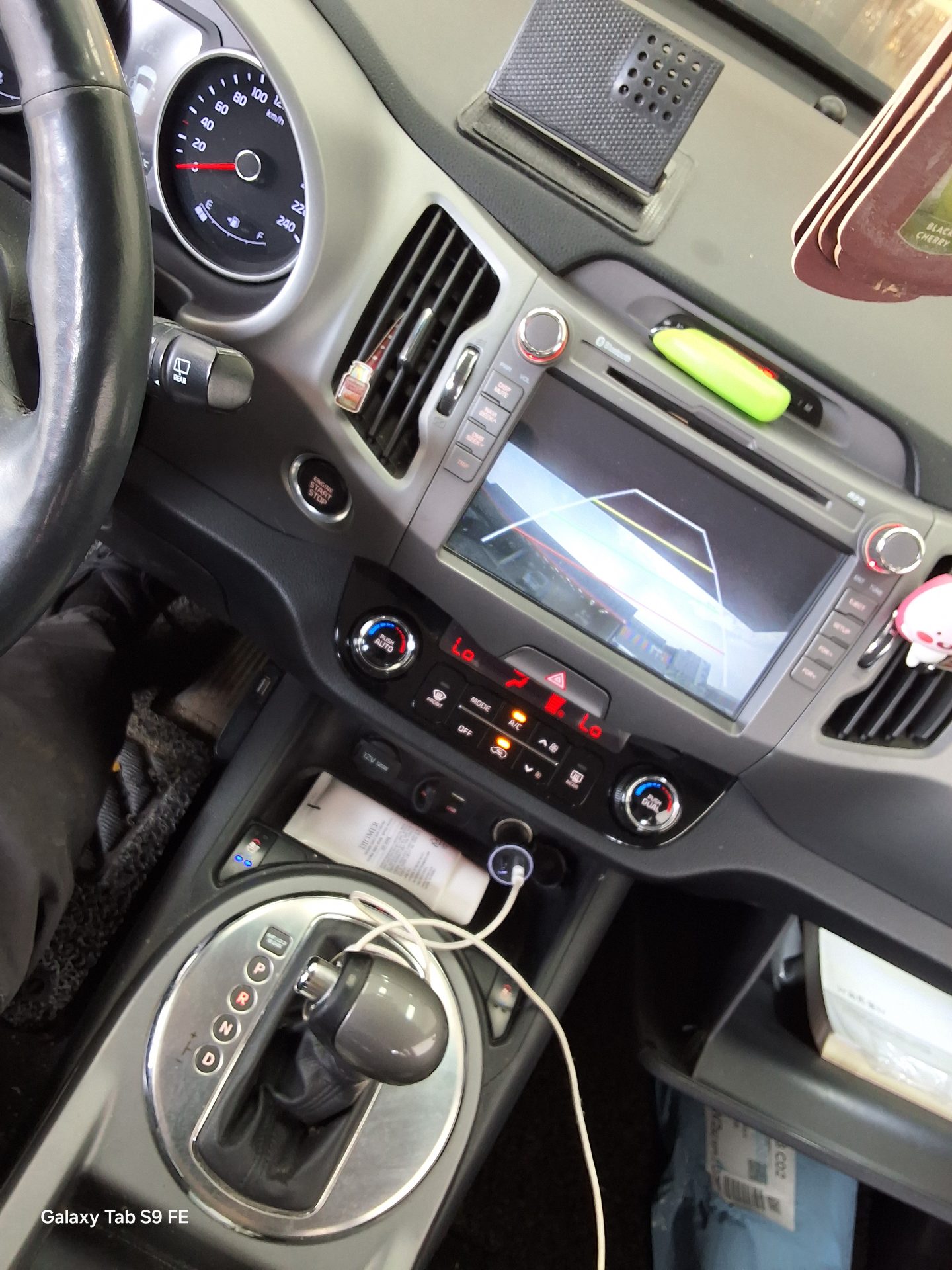 كيا أخرى 2015 - صورة 17