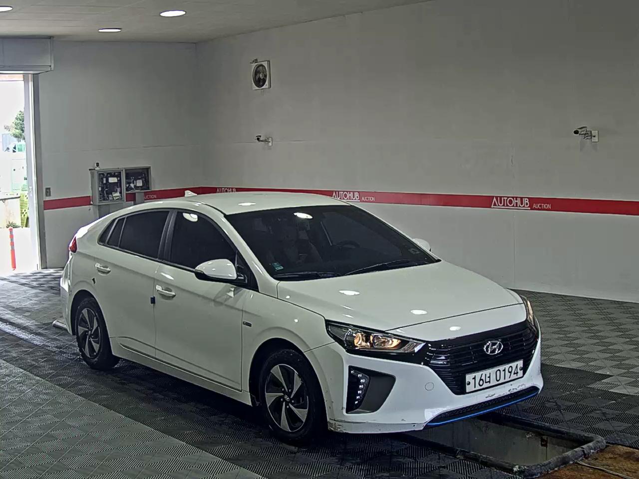 هيونداي أيونيك 2017 - صورة 2