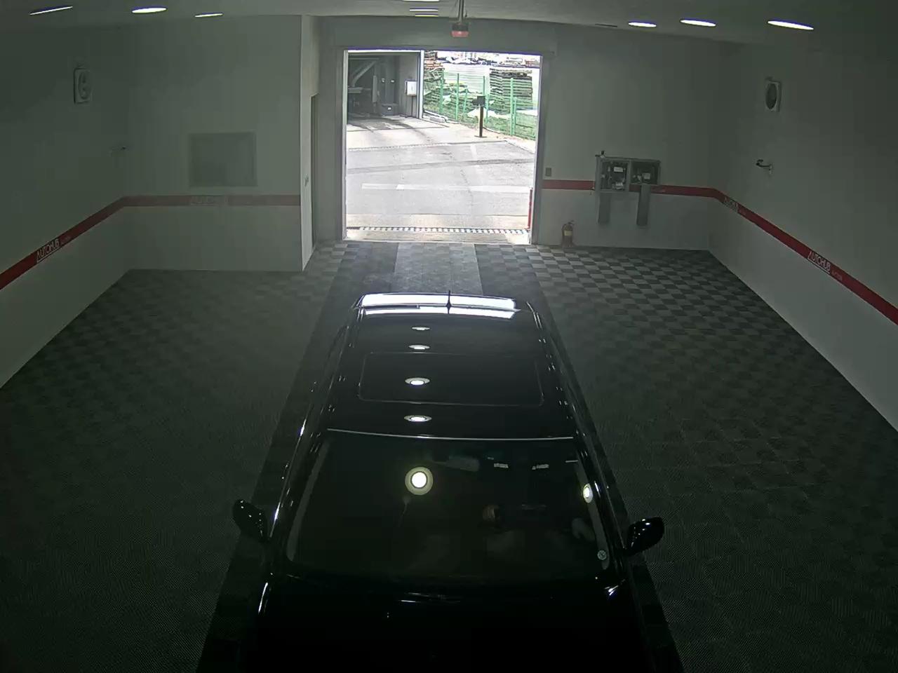 LEXUS LS - 6