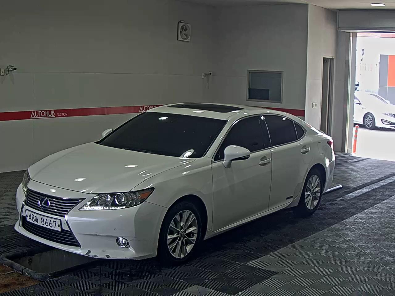 LEXUS ES