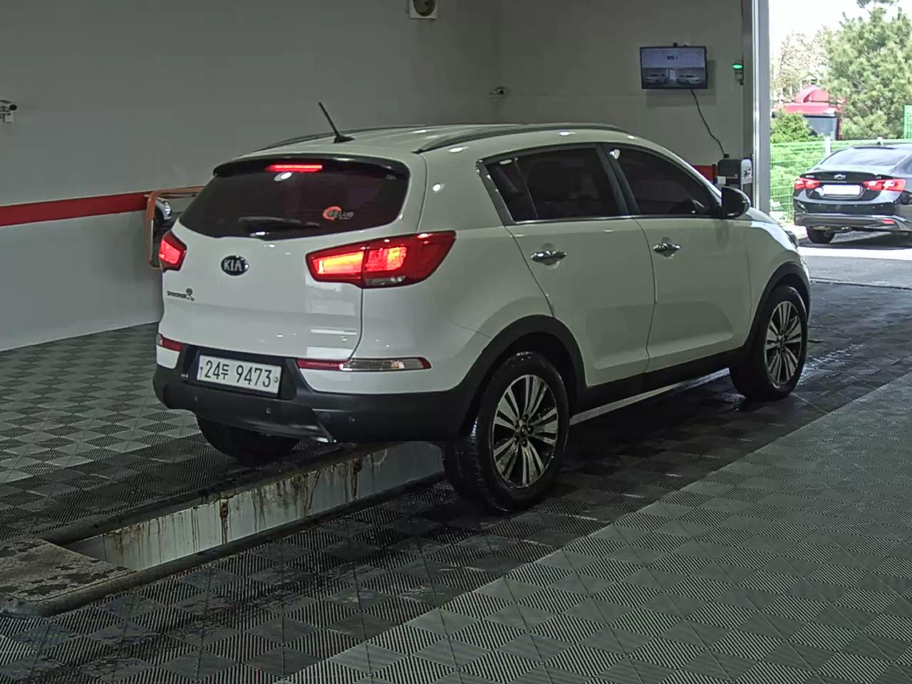 كيا أخرى 2015 - صورة 4