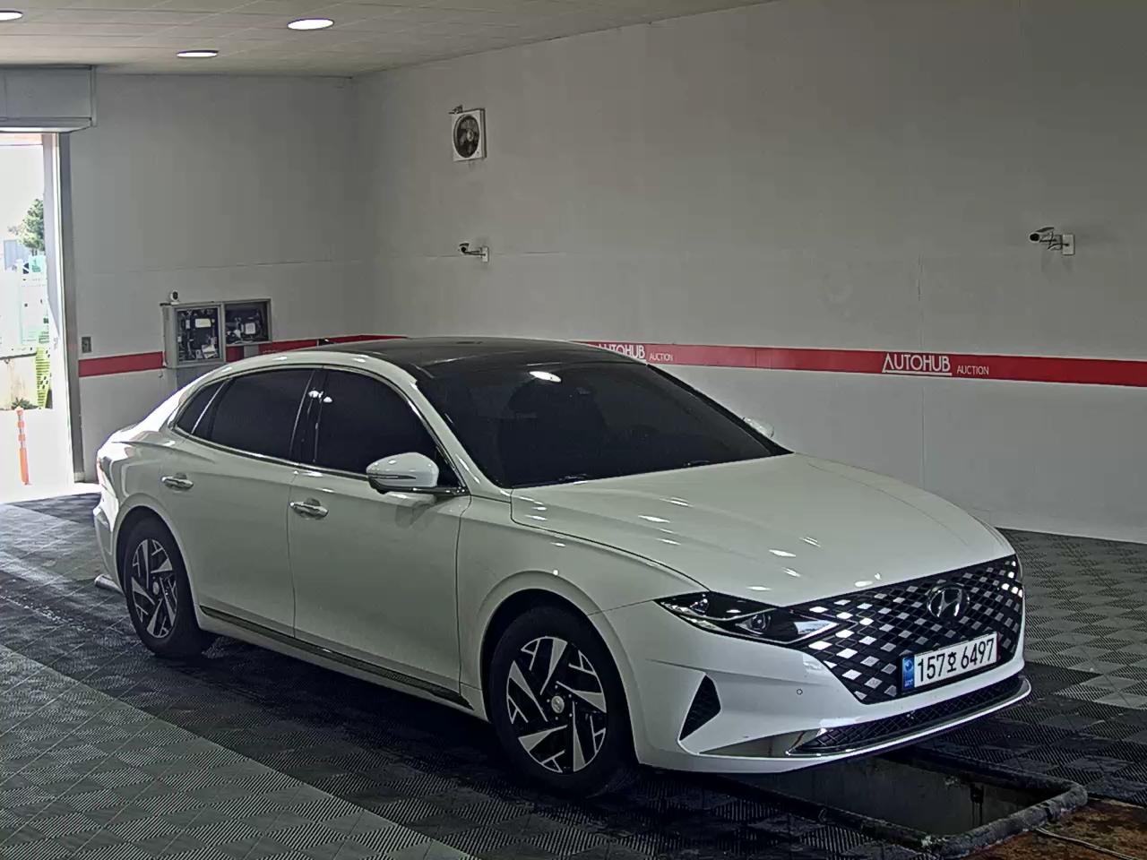 Hyundai Grandeur 2022 - Image 2
