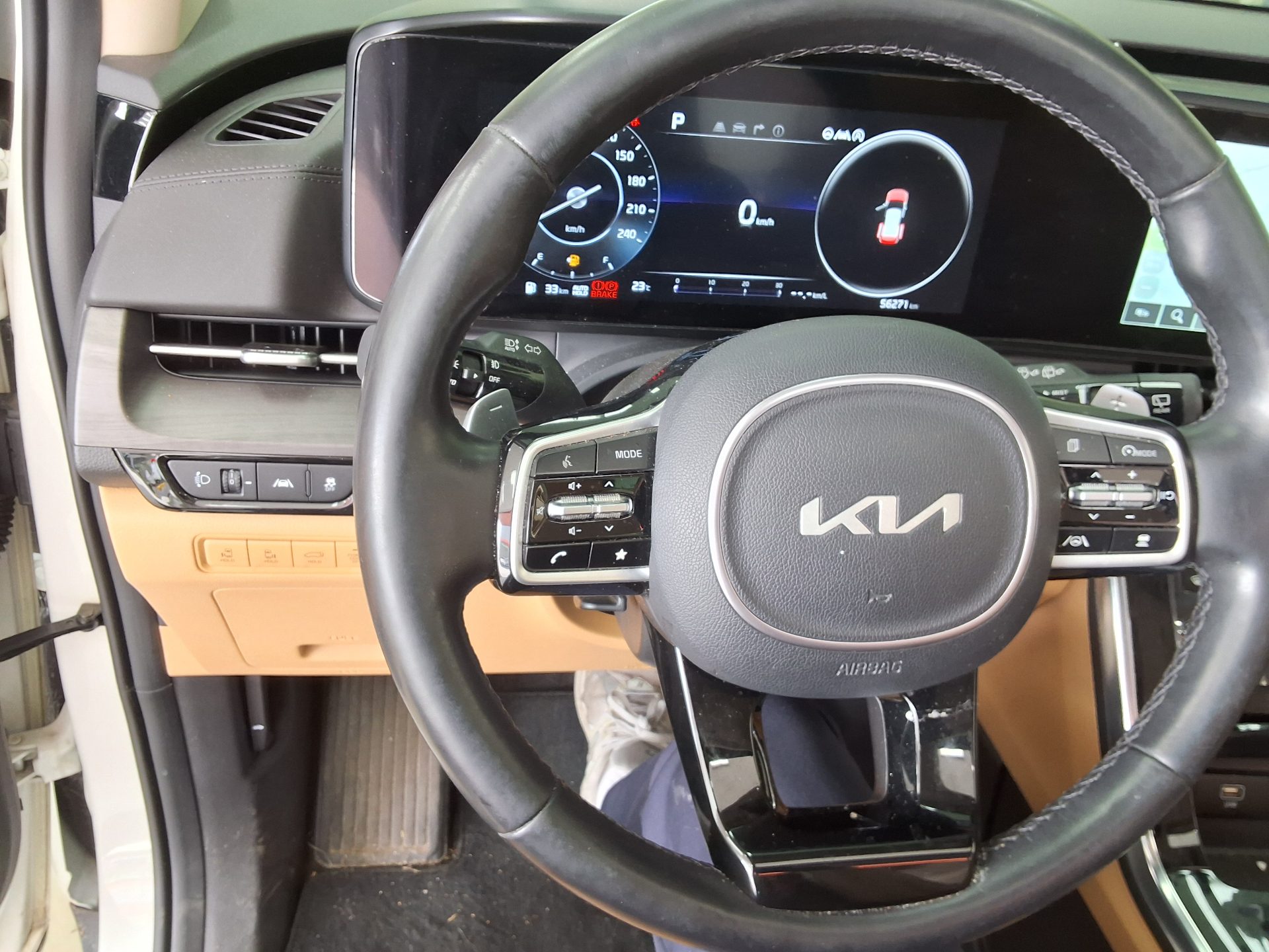 Kia Carnival 2023 - Image 16