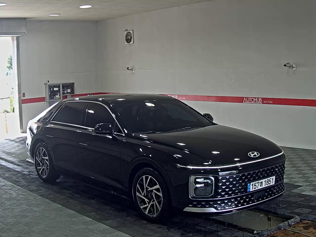 Hyundai Grandeur 2023 - Image 2