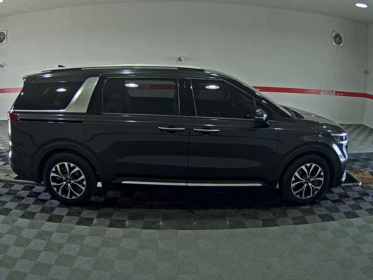 كيا كارنيفال 2021 - صورة 3