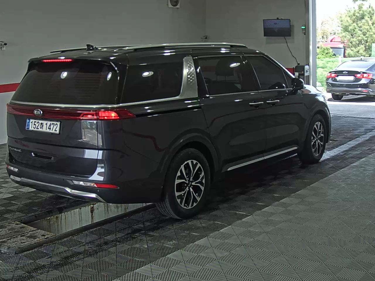 كيا كارنيفال 2021 - صورة 4