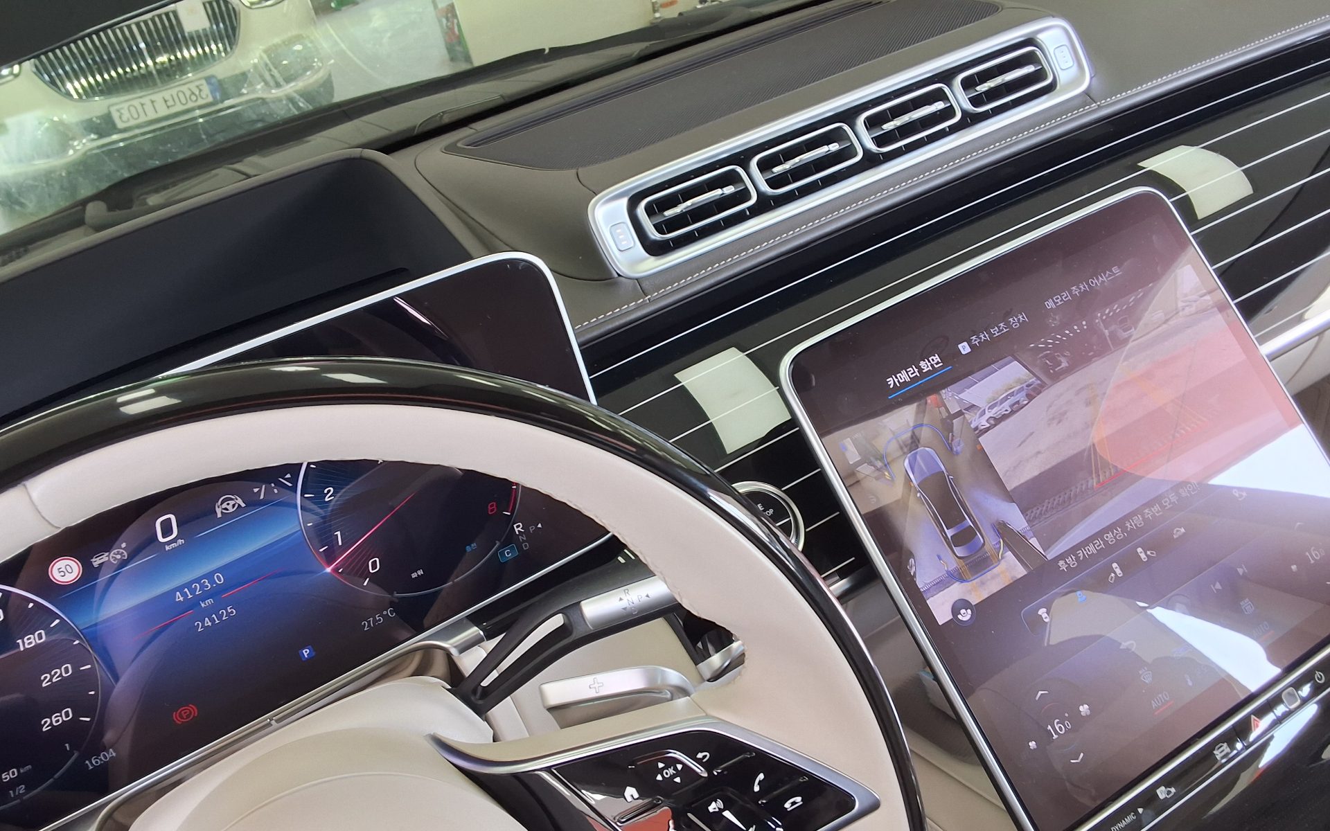 2023 - mercedes-benz s580