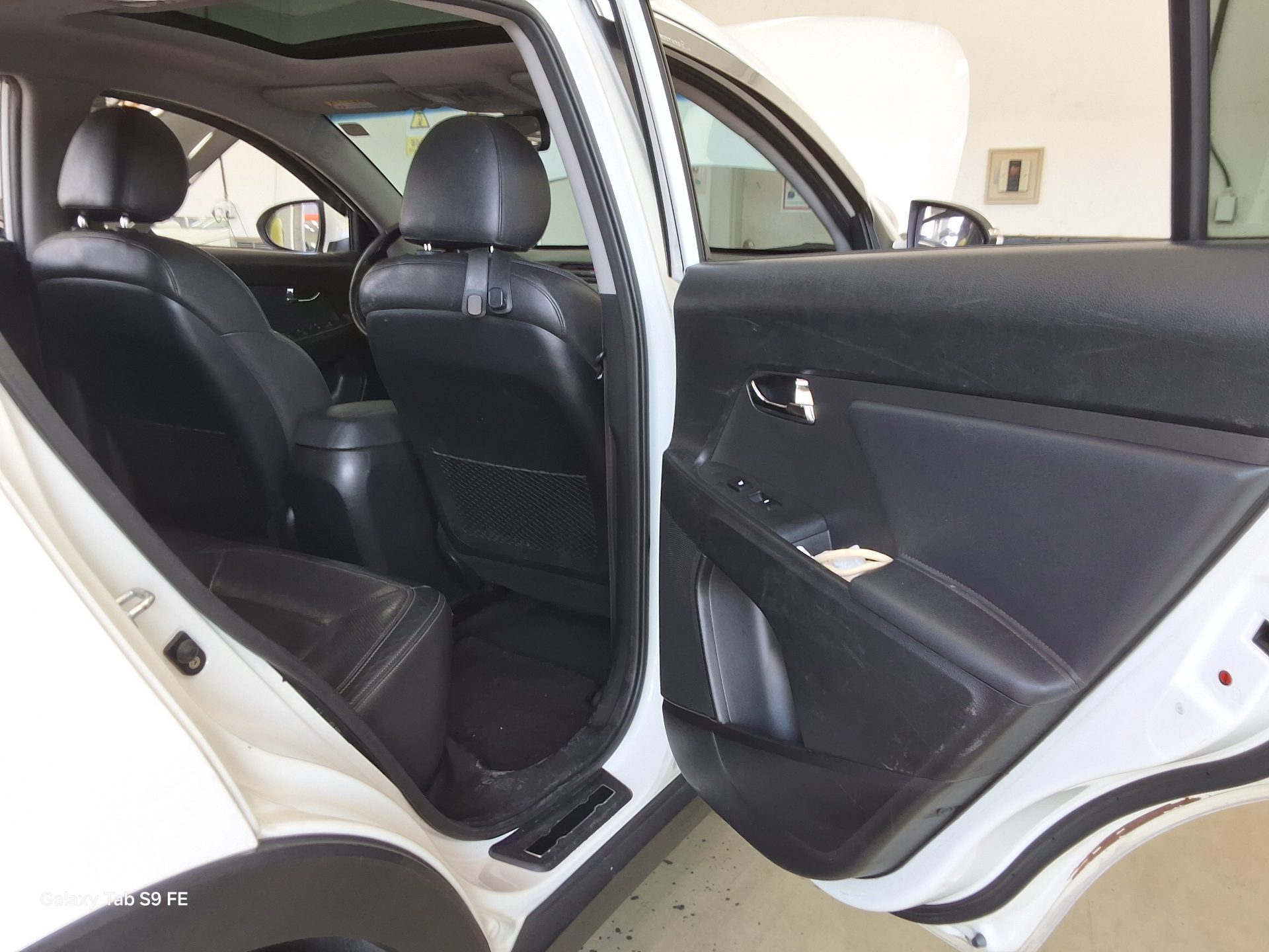 كيا سبورتاج 2011 - صورة 12