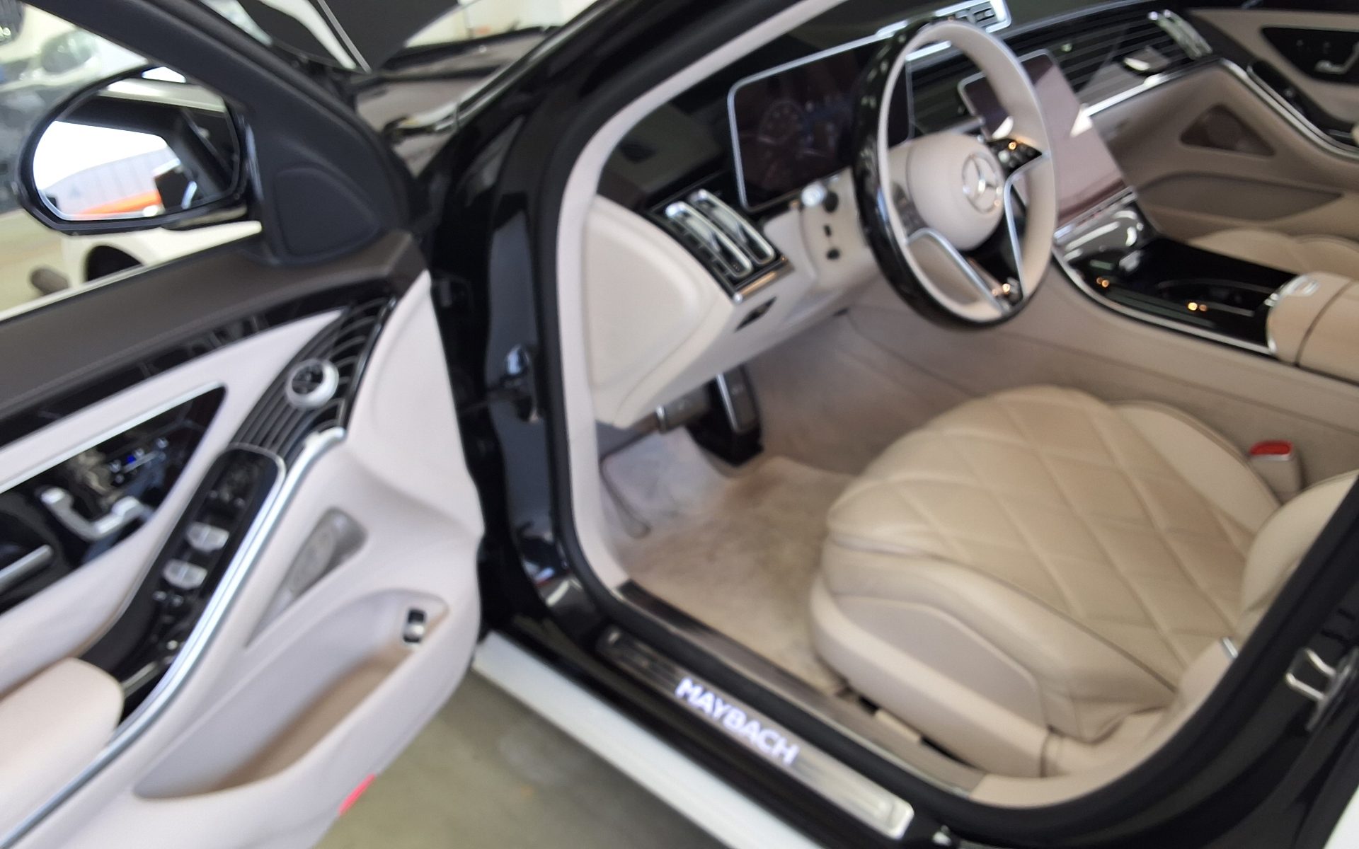 2023 - mercedes-benz s580