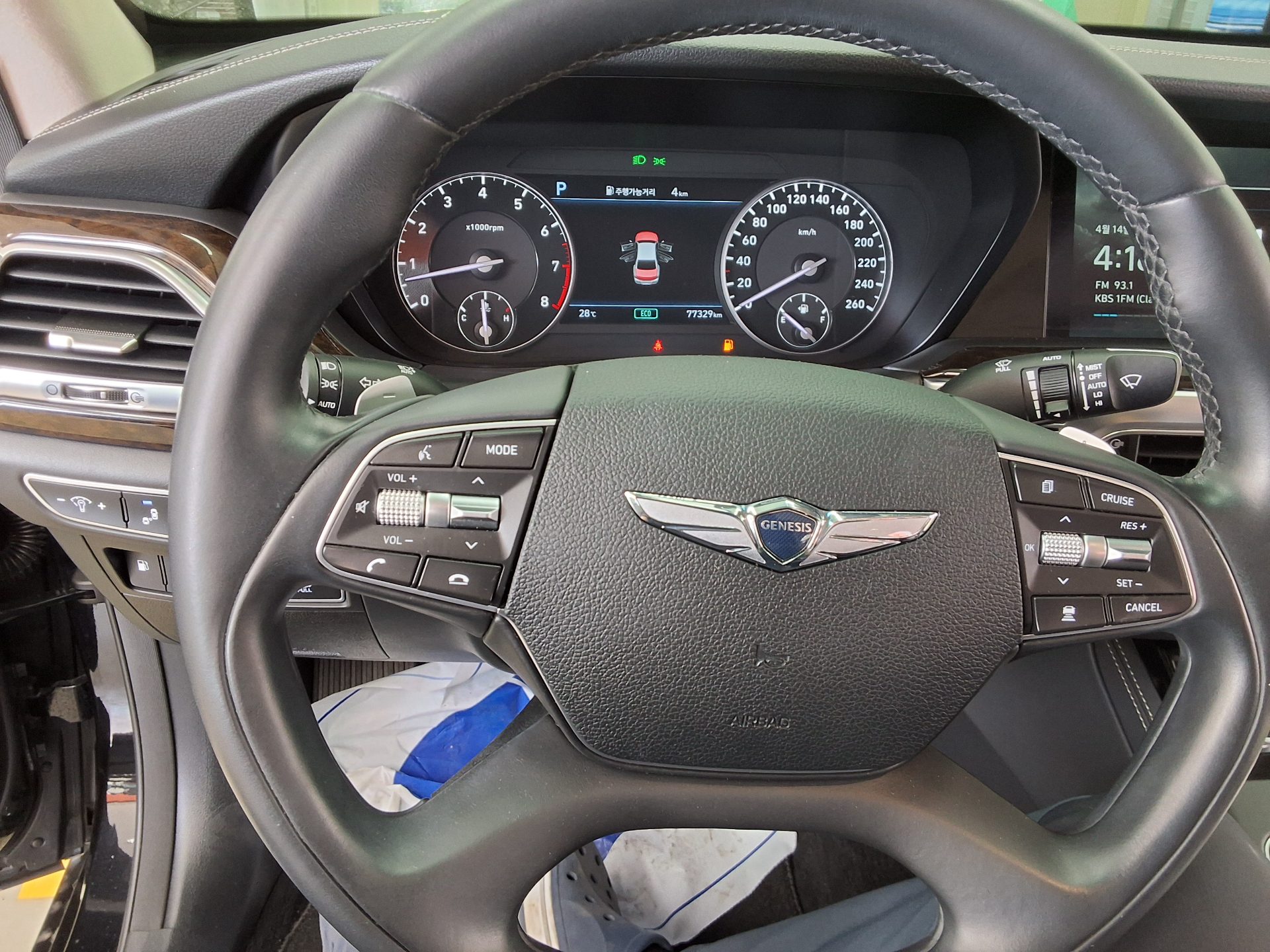 Genesis G90 2022 - Image 17