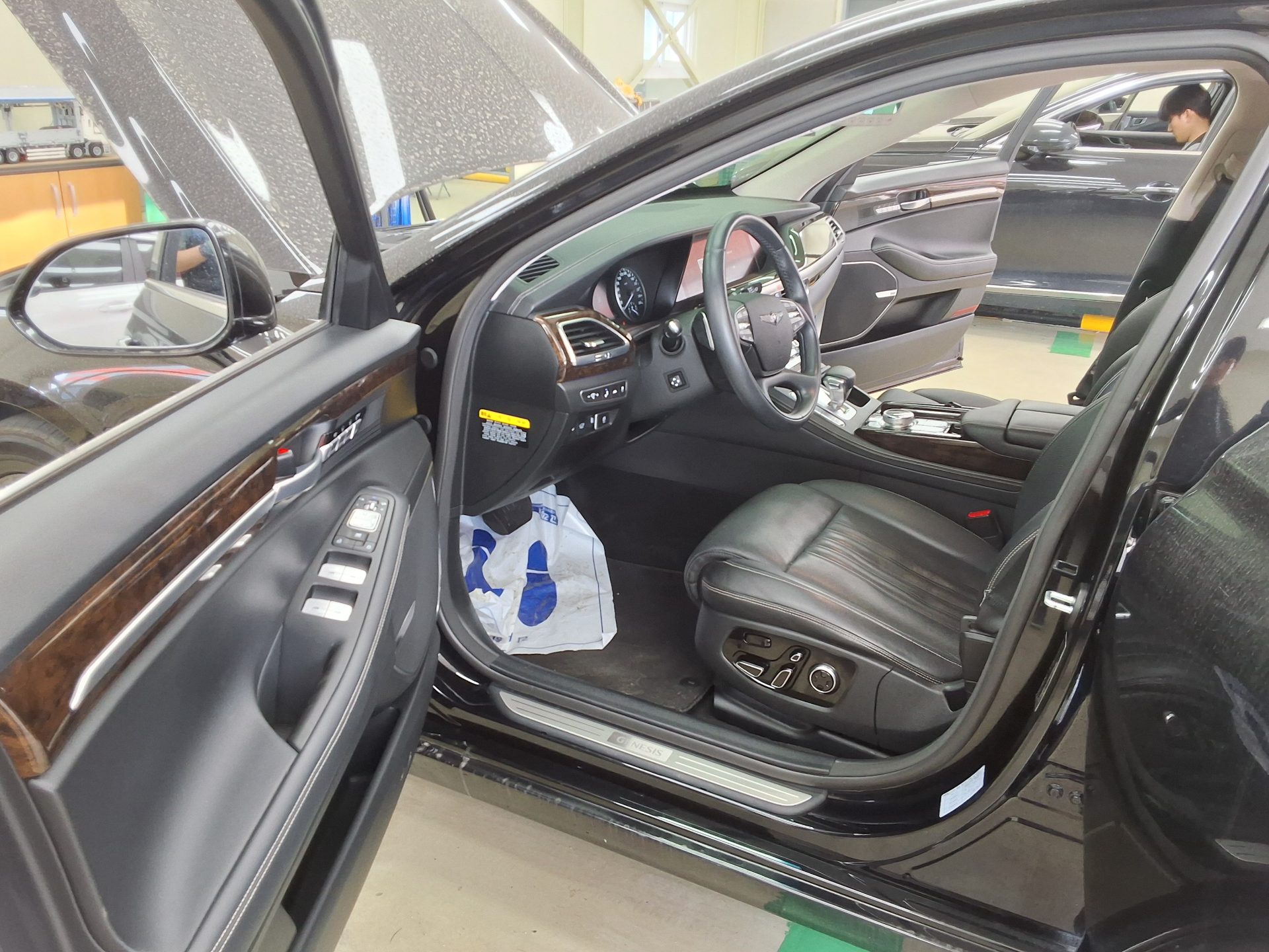 Genesis G90 2022 - Image 9
