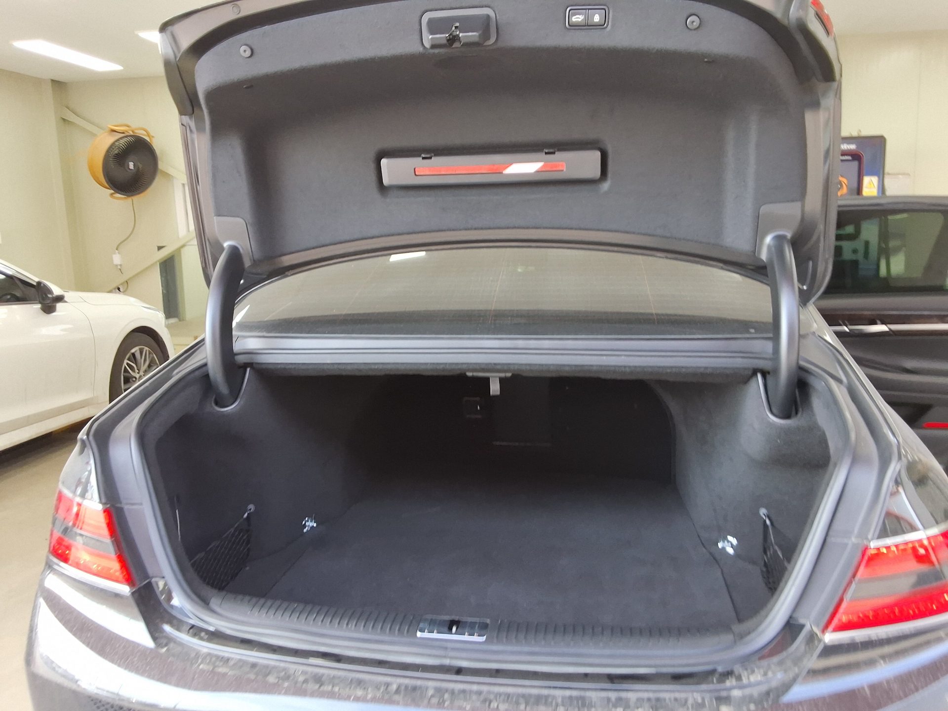 Genesis G90 2022 - Image 14