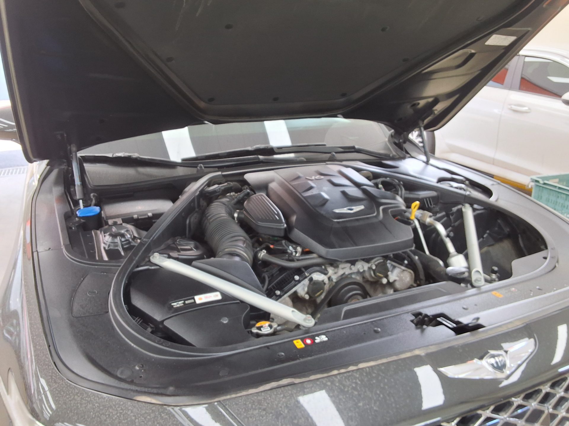 Genesis G90 2022 - Image 18