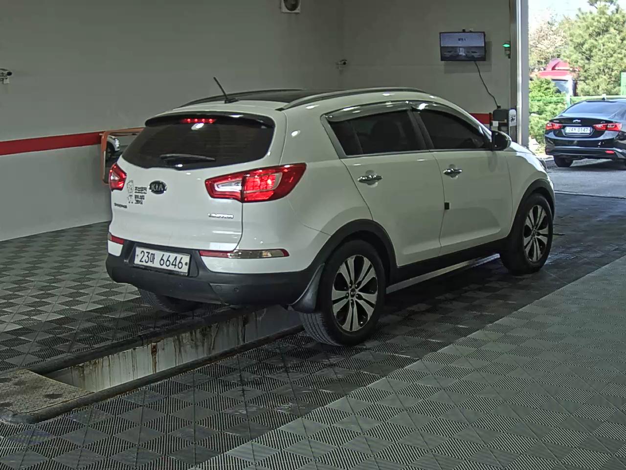 كيا سبورتاج 2011 - صورة 4