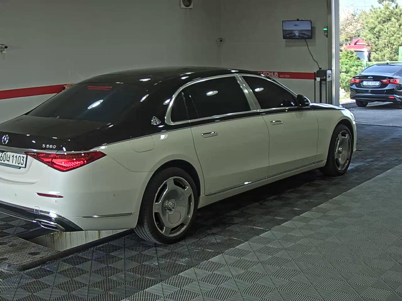2023 - mercedes-benz s580