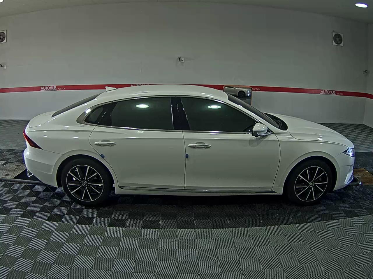 Hyundai Grandeur 2021 - Image 3