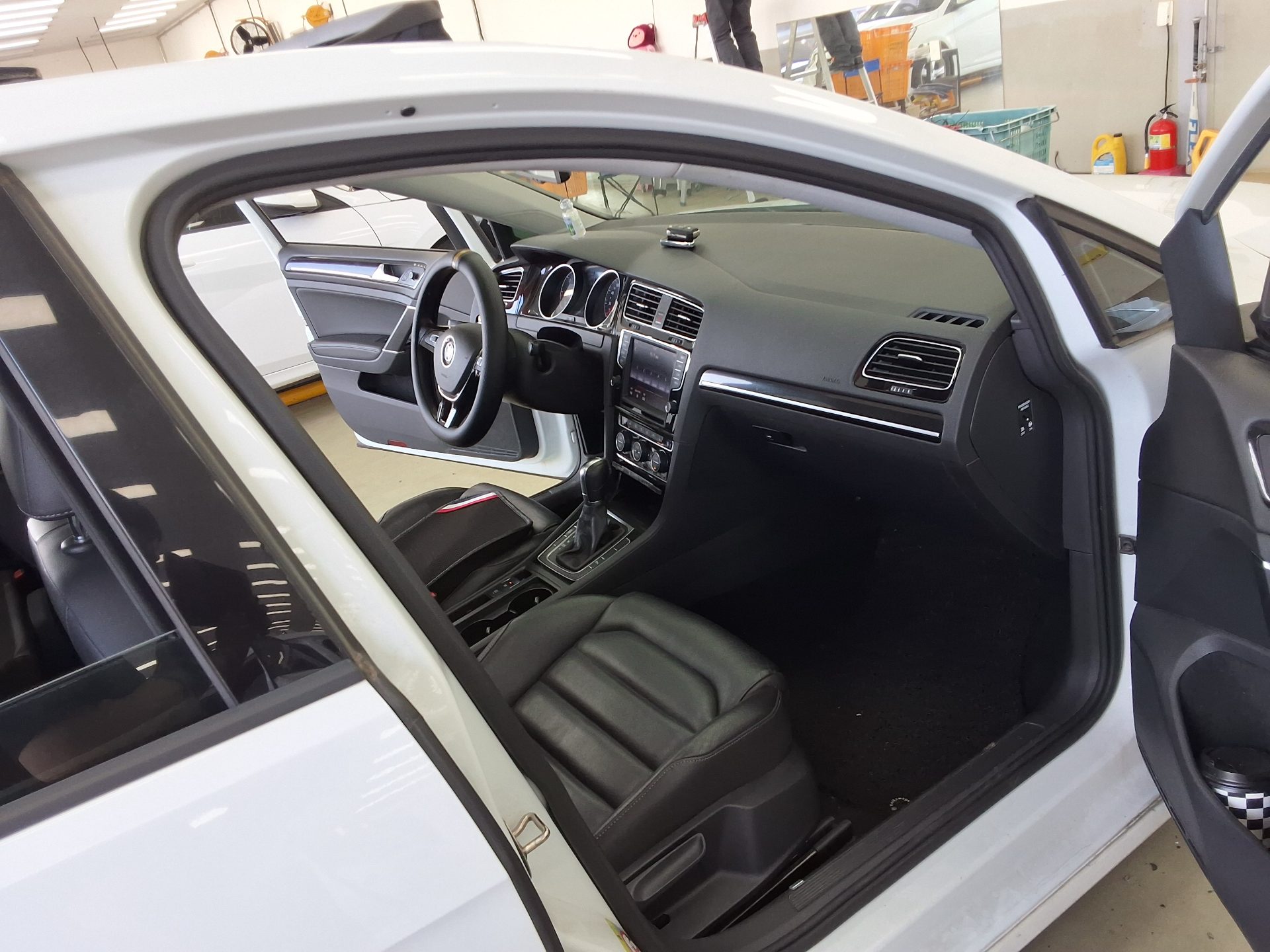 فولكس فاجن جولف 2015 - صورة 13