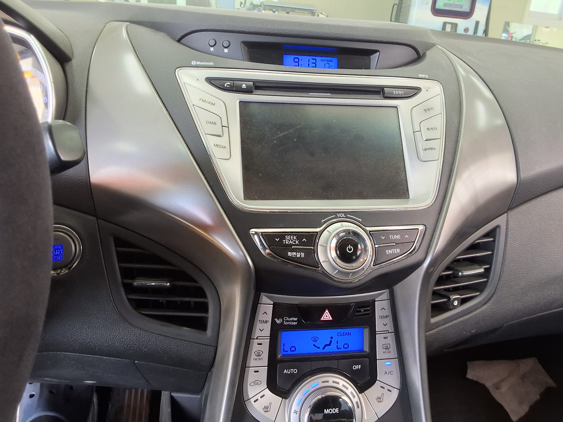 Hyundai Elantra 2012 - Image 16