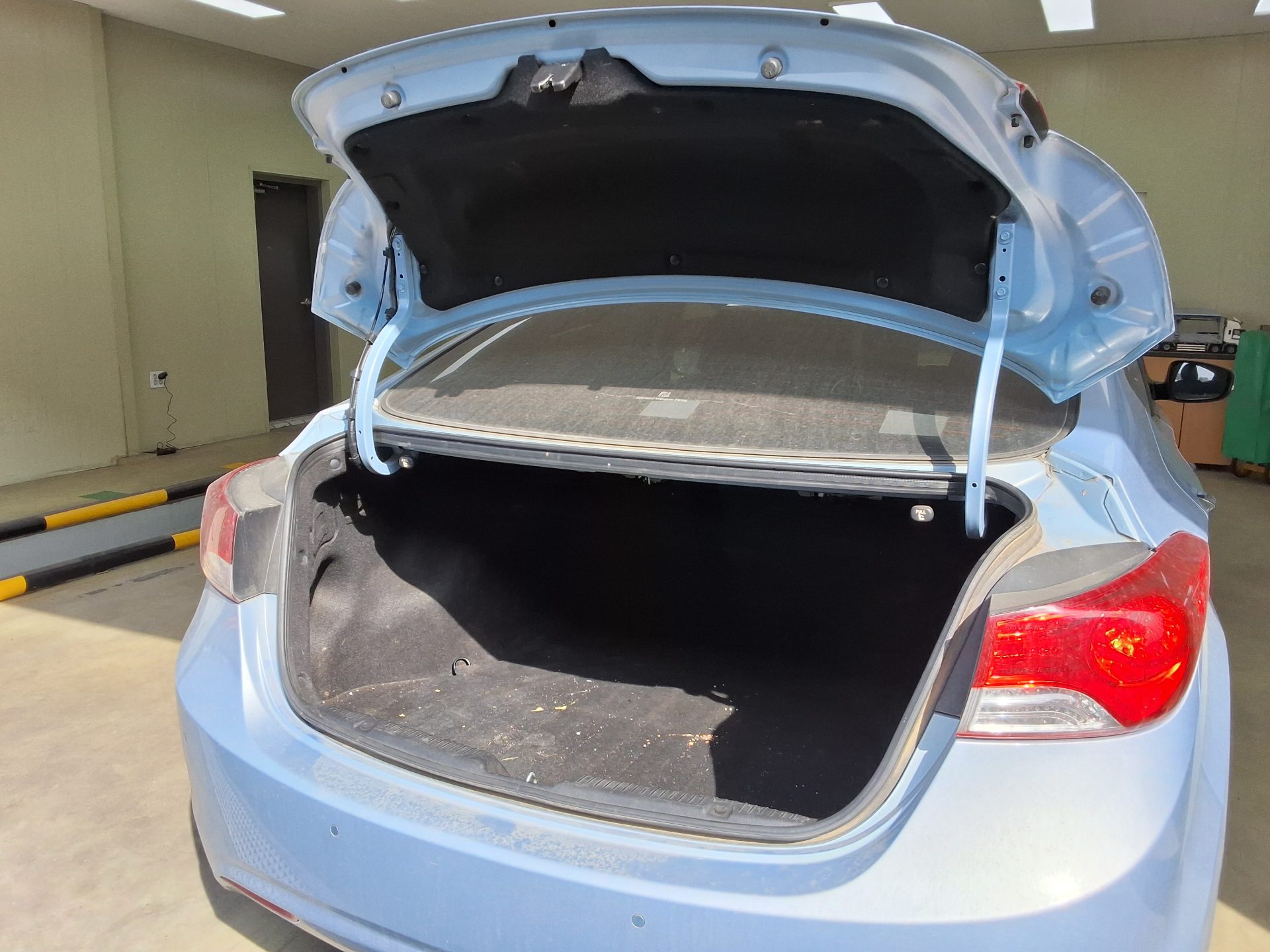 Hyundai Elantra 2012 - Image 14