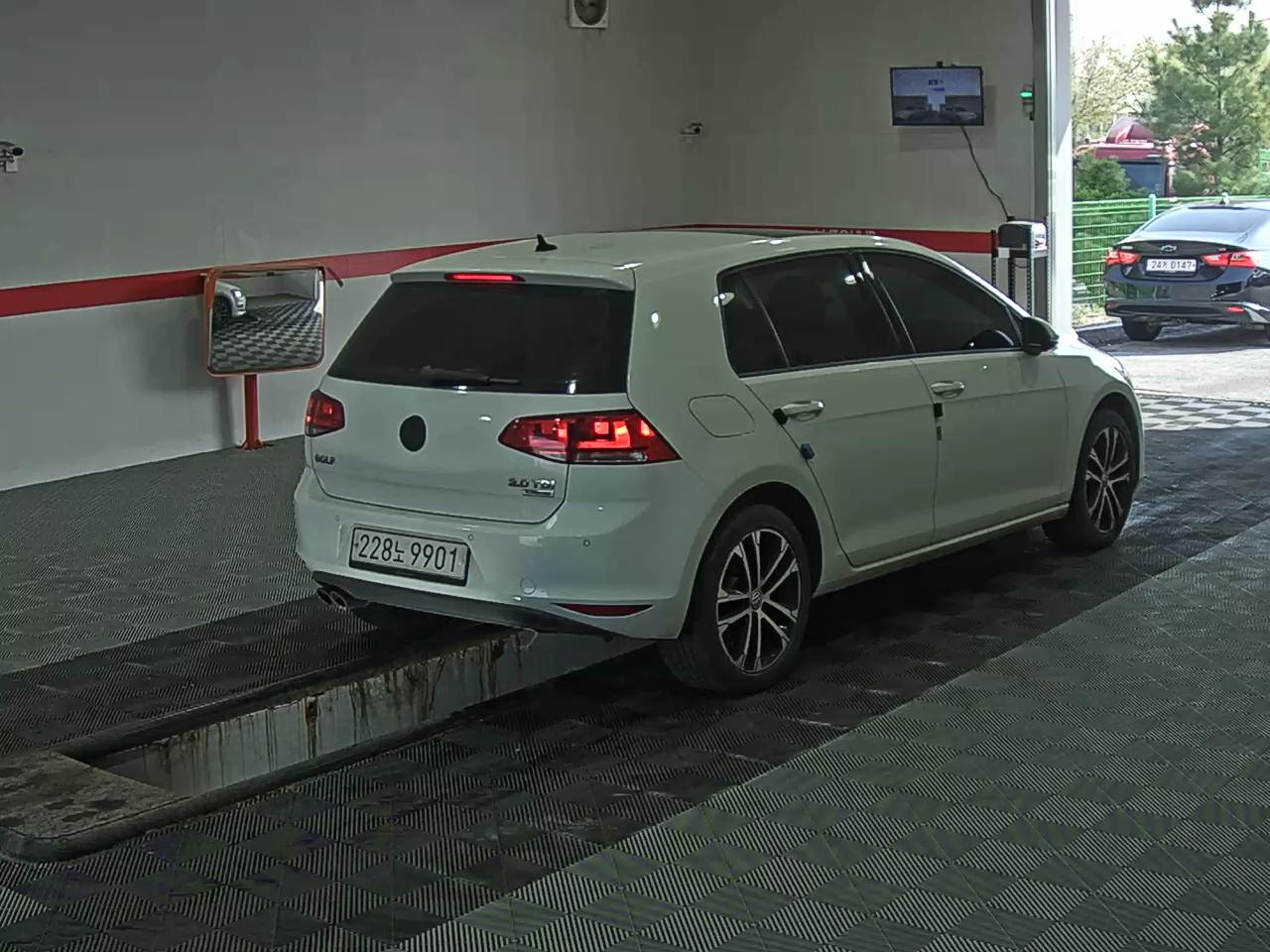 فولكس فاجن جولف 2015 - صورة 4