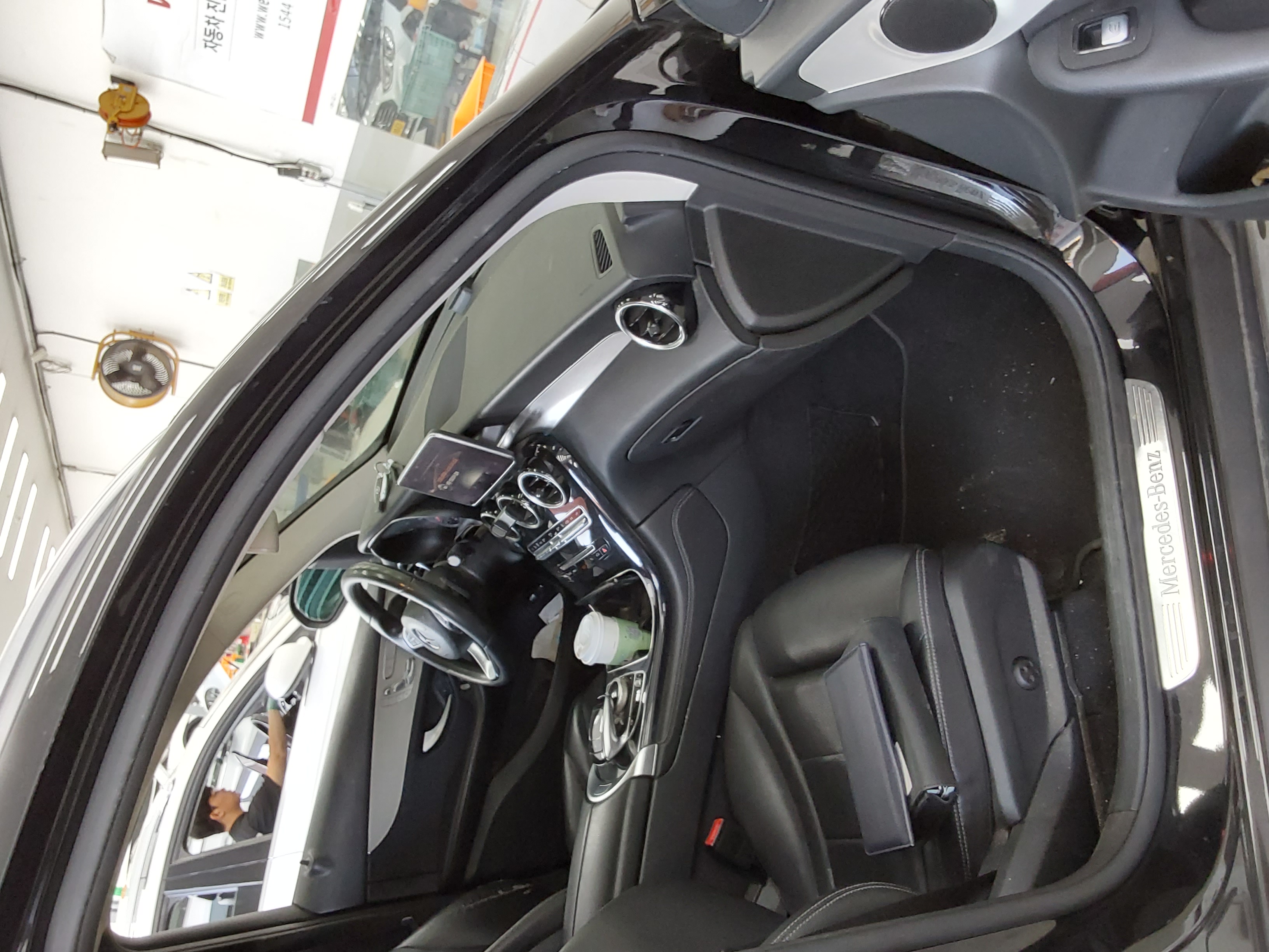 مرسيدس بنز GLC 2019 - صورة 13