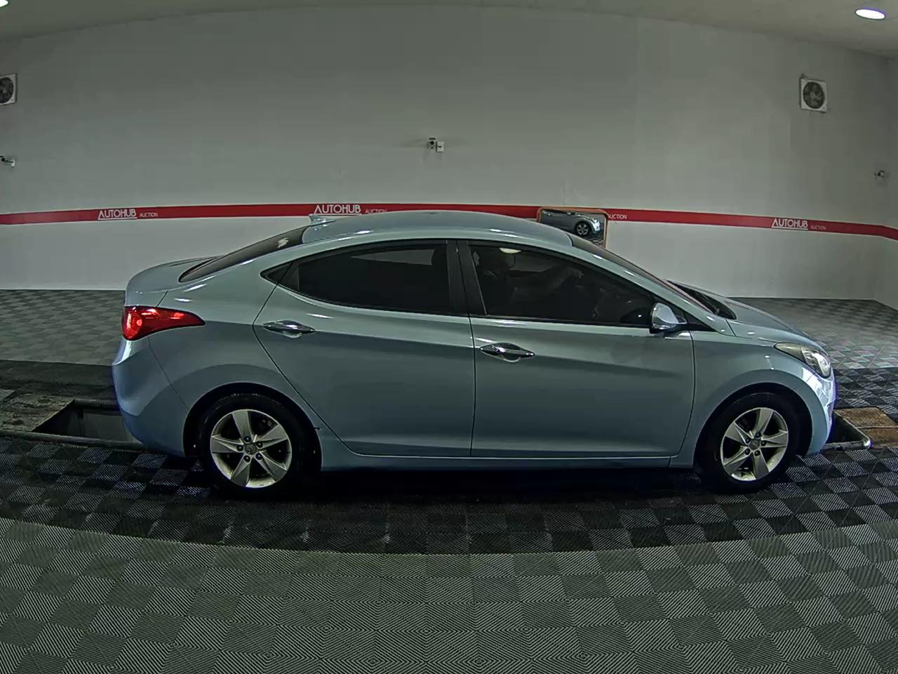 Hyundai Elantra 2012 - Image 3