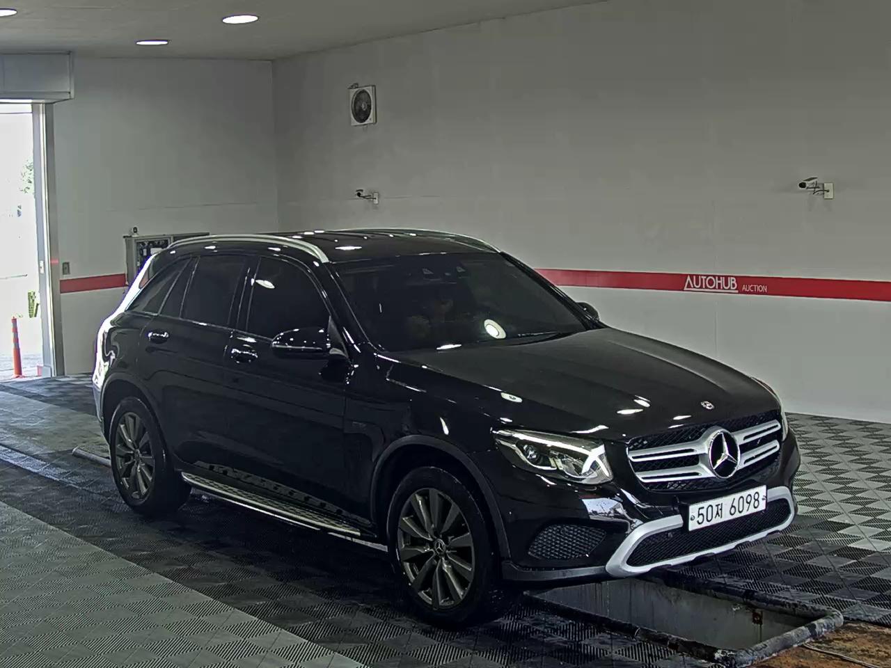 مرسيدس بنز GLC 2019 - صورة 2