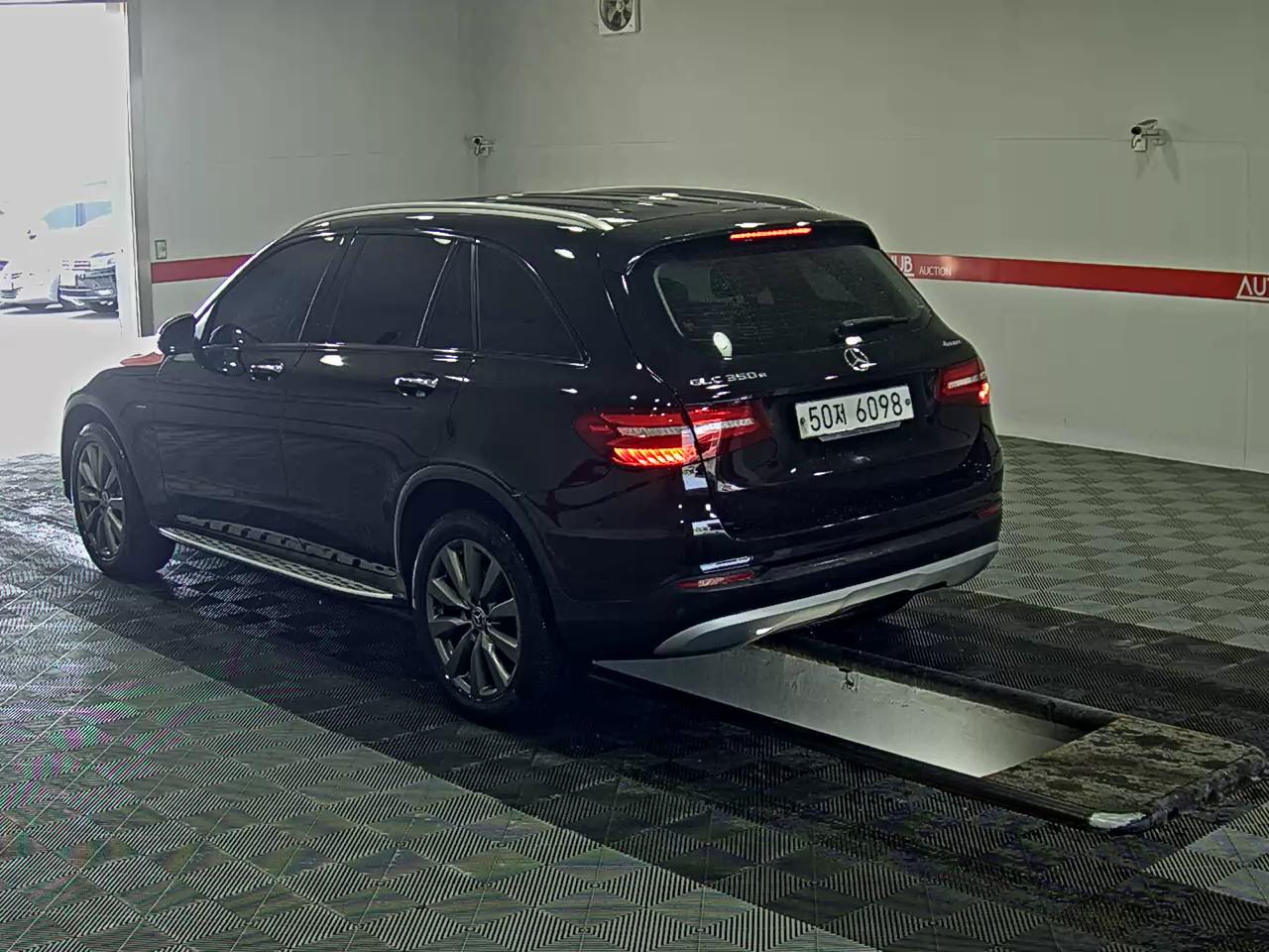 مرسيدس بنز GLC 2019 - صورة 5