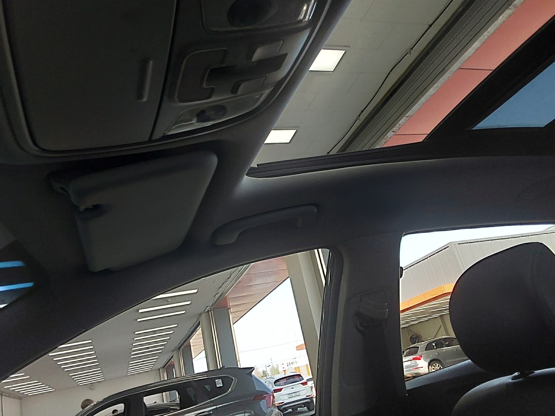 كيا سبورتاج 2016 - صورة 18