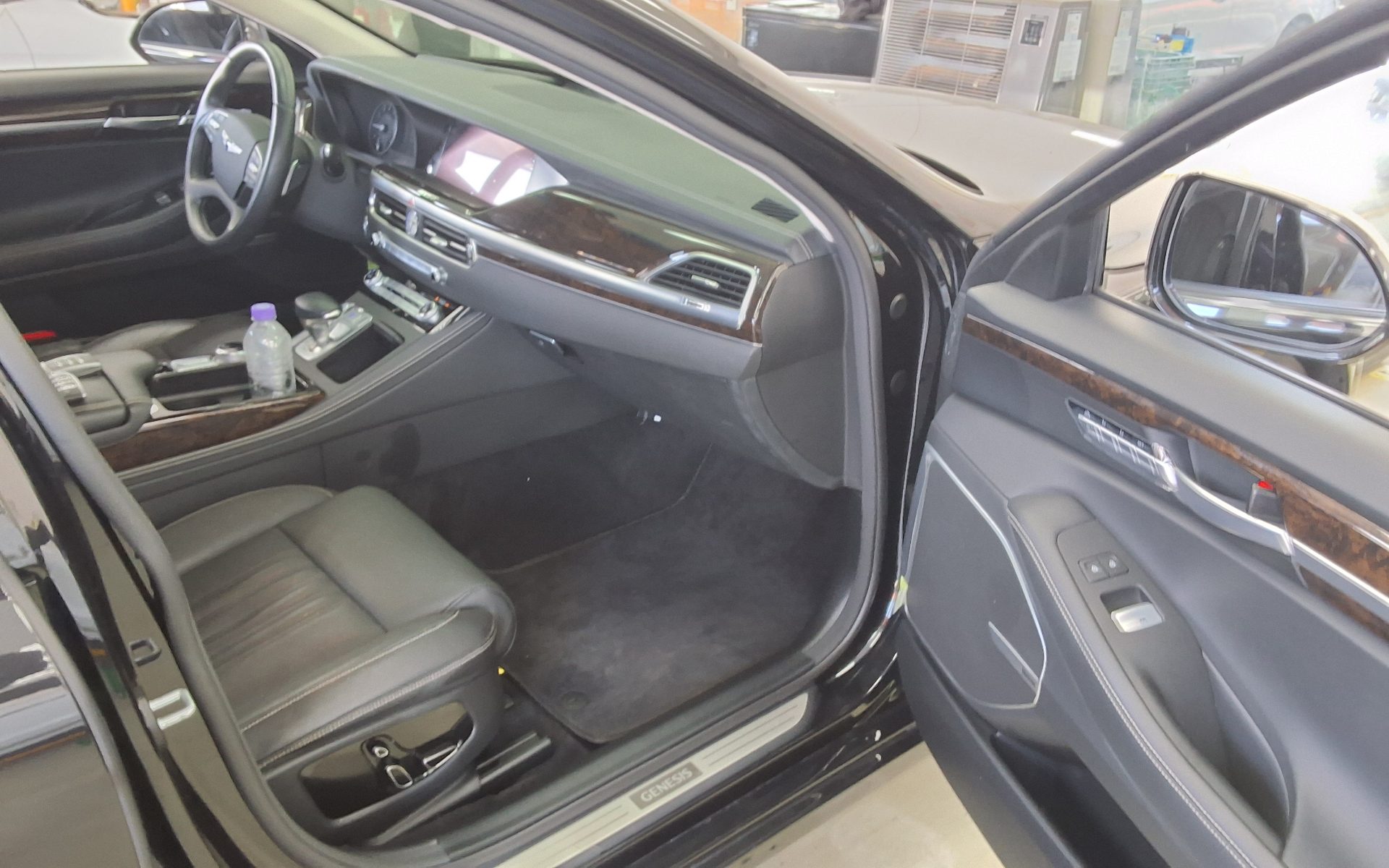 Genesis G90 2022 - Image 13