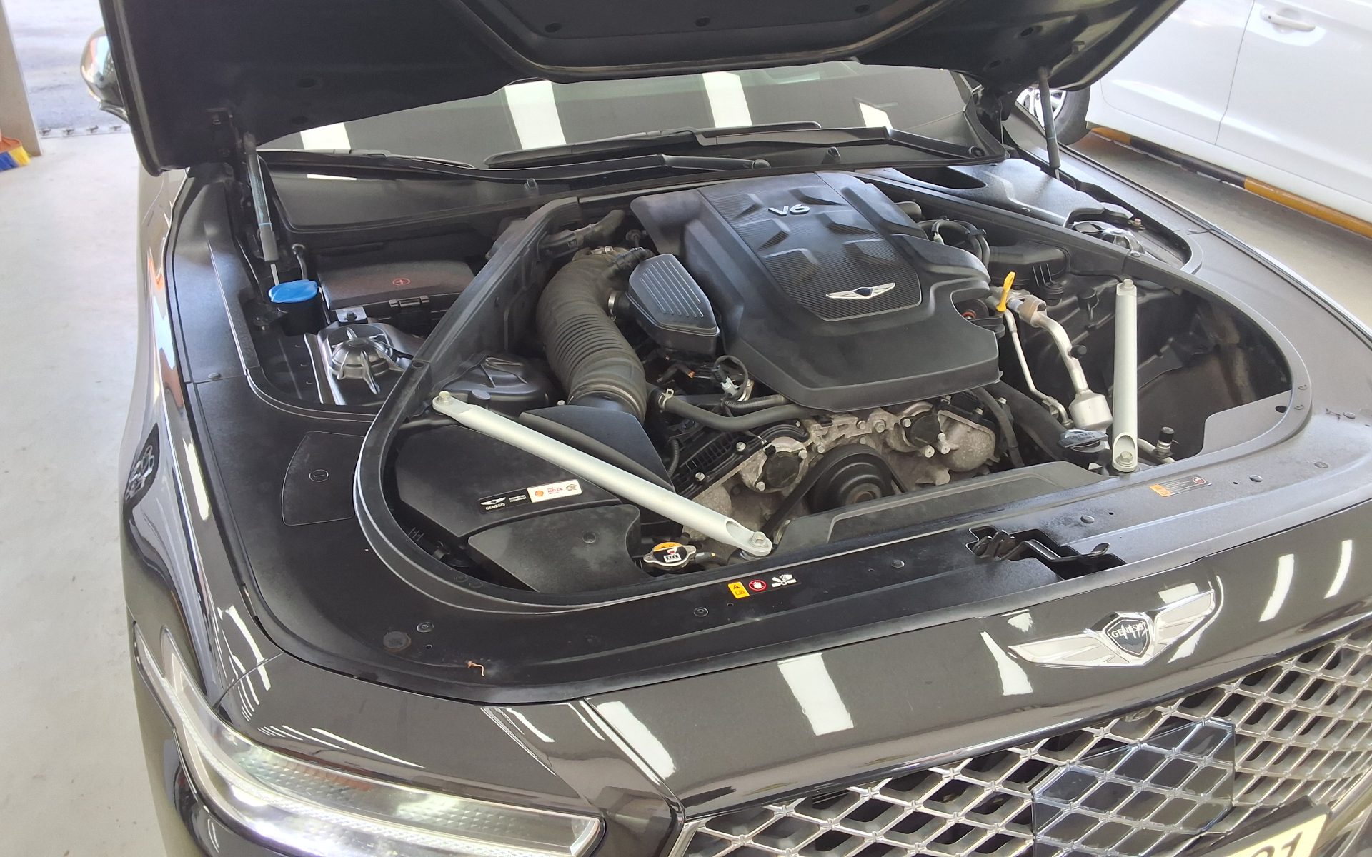 Genesis G90 2022 - Image 20