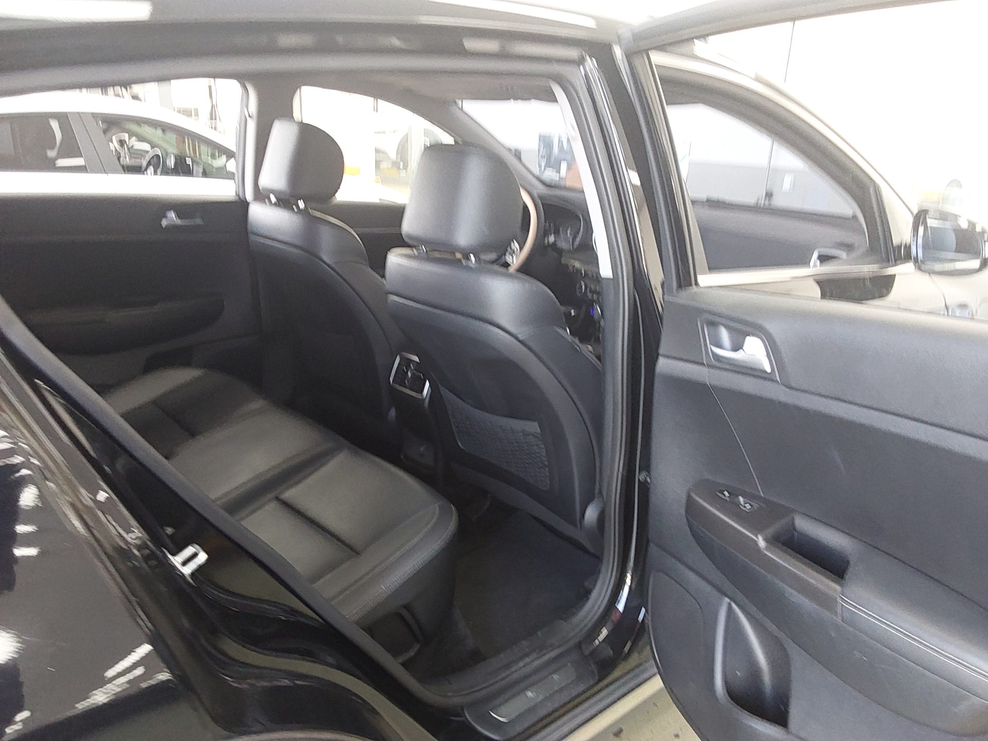 كيا سبورتاج 2016 - صورة 12