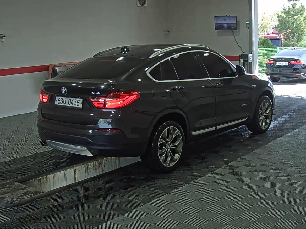 BMW X4 - 4
