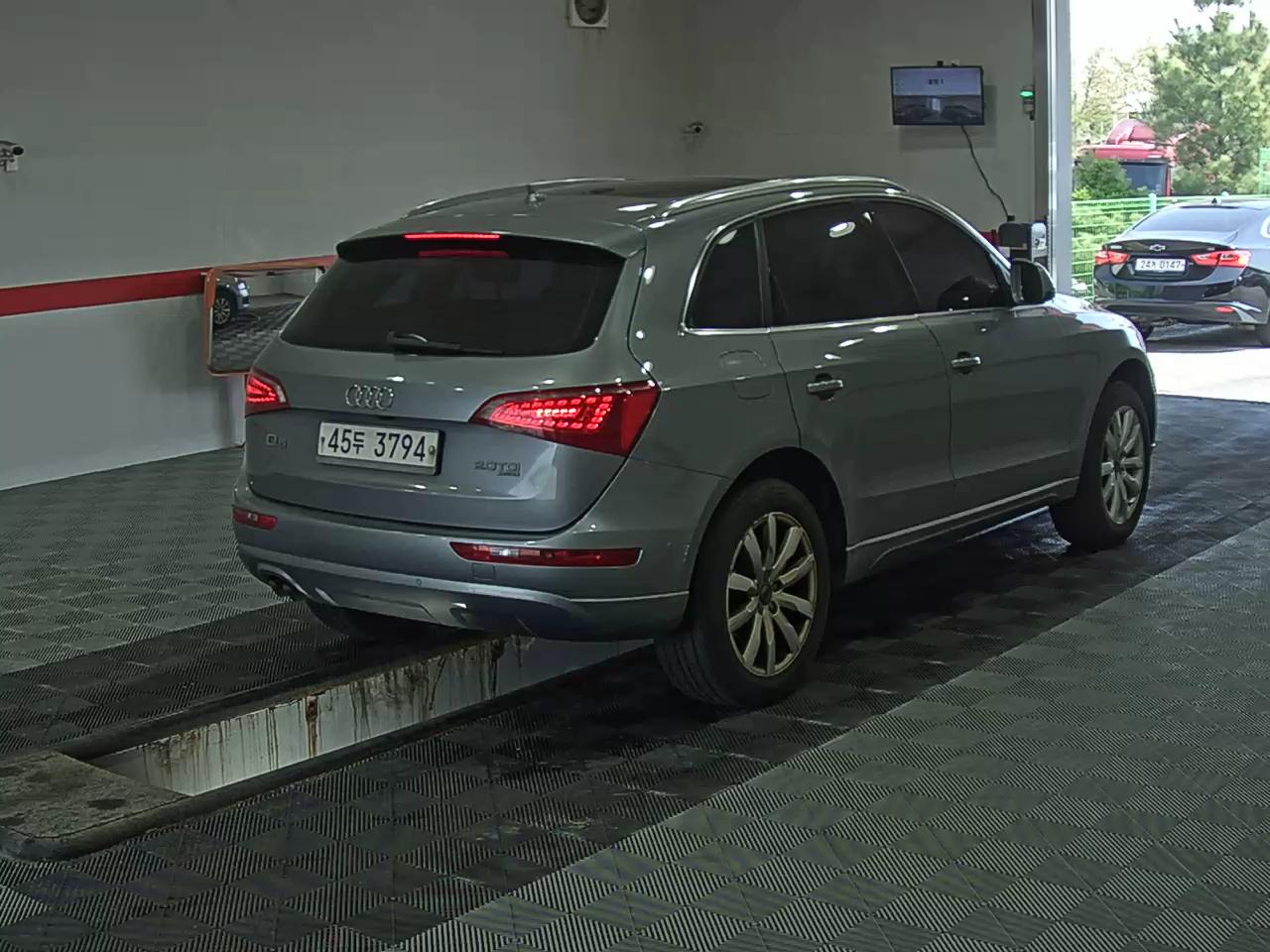 Audi Q5 2012 - Image 4