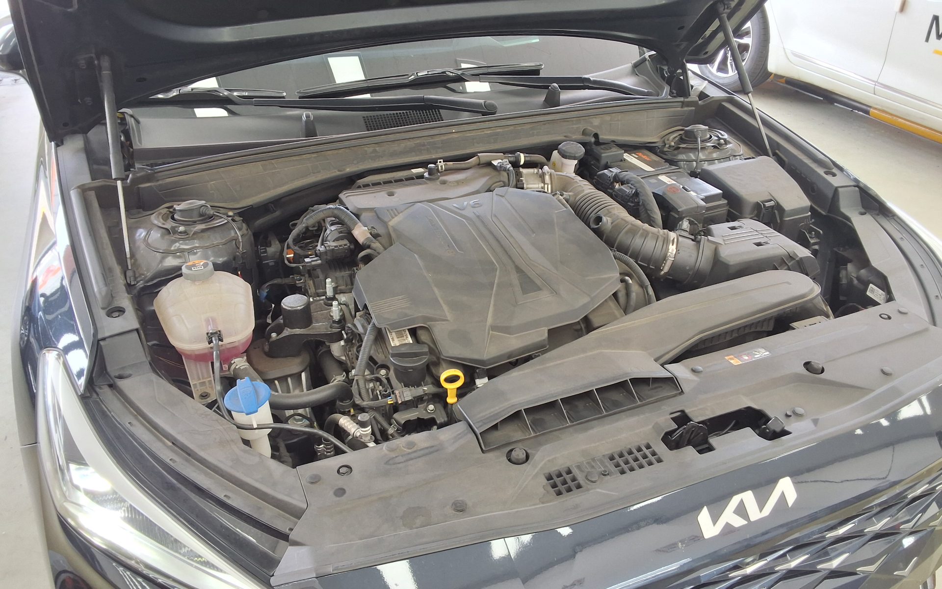 Kia K8 2022 - Image 21