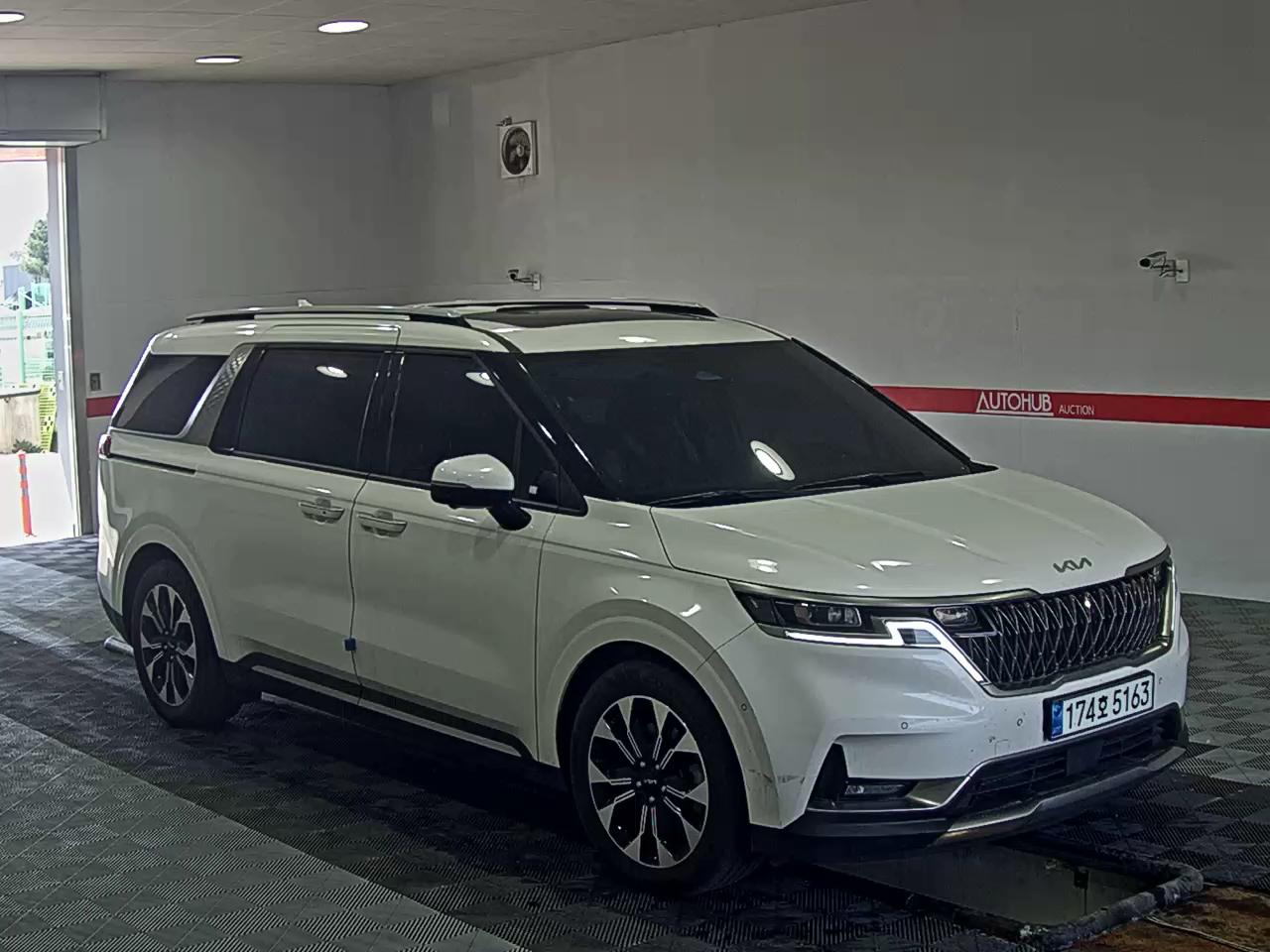 Kia SEDONA 2023 - Image 2