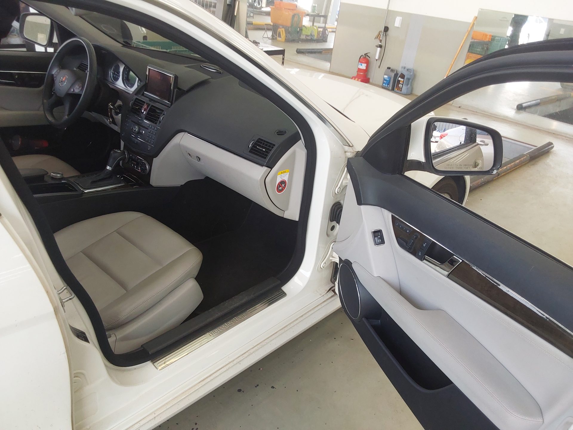 Mercedes-Benz C-Class - 13