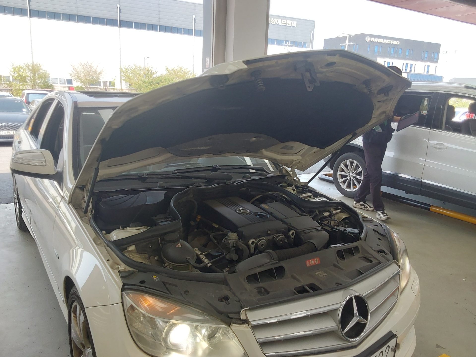 Mercedes-Benz C-Class - 18