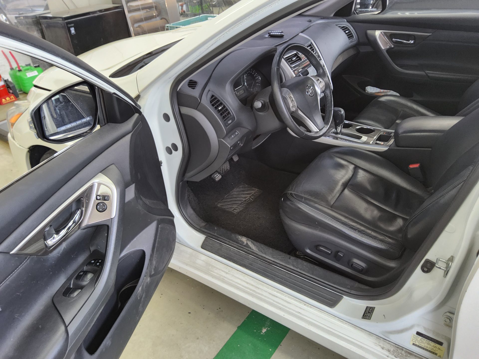 Nissan Altima 2015 - Image 9